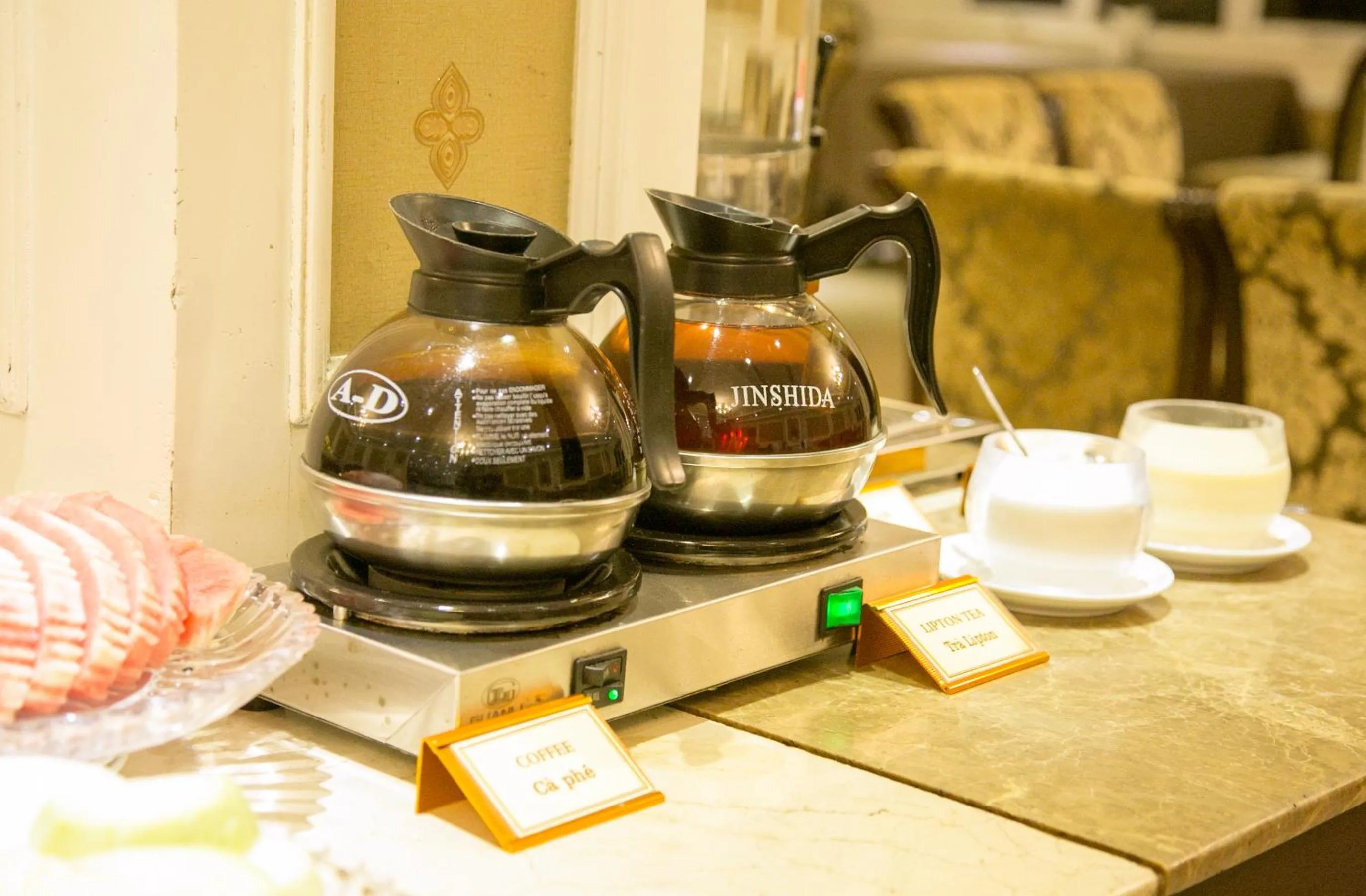 Restaurant/places to eat in CityBay Palace Hạ Long Hotel