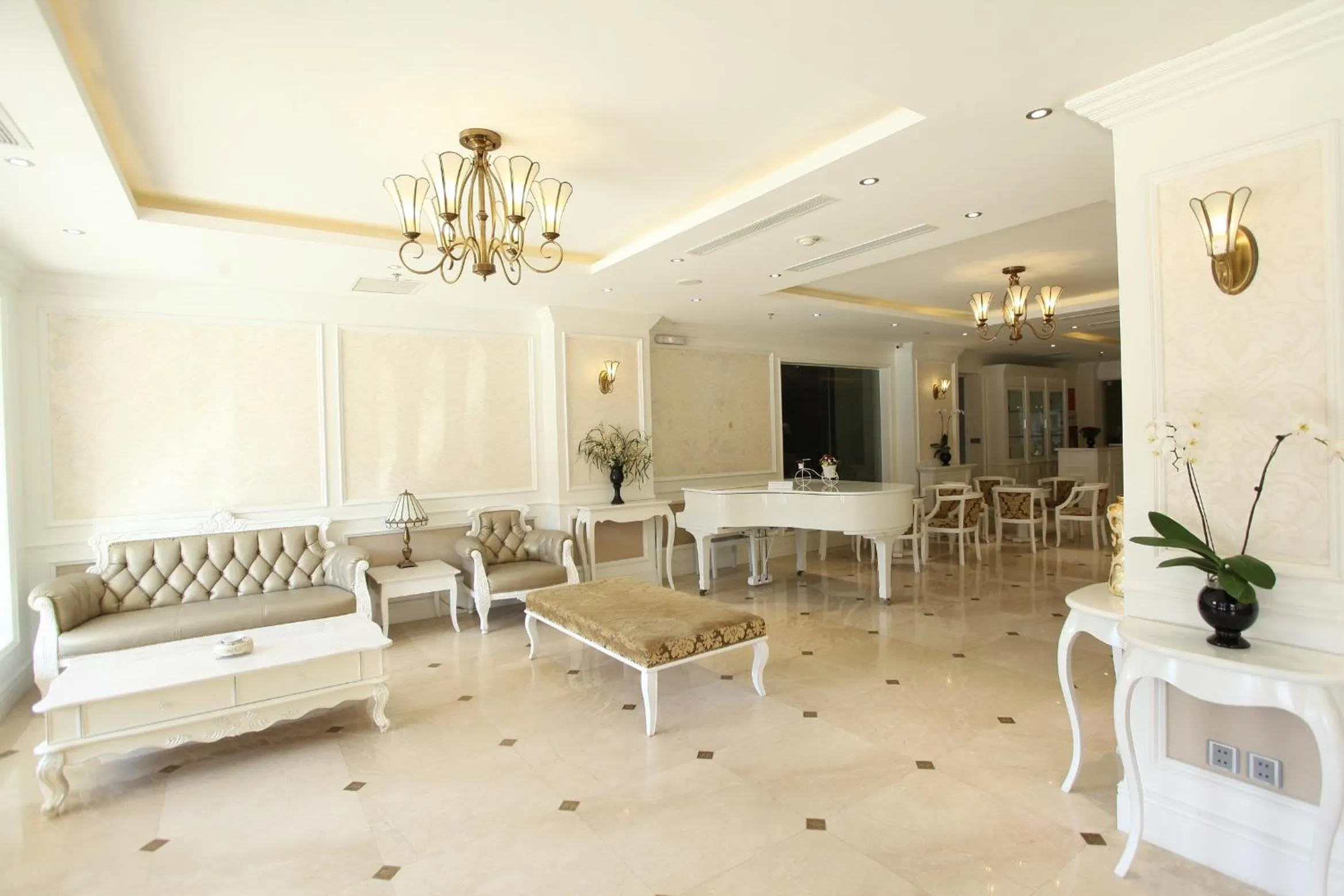 Lobby or reception in CityBay Palace Hạ Long Hotel