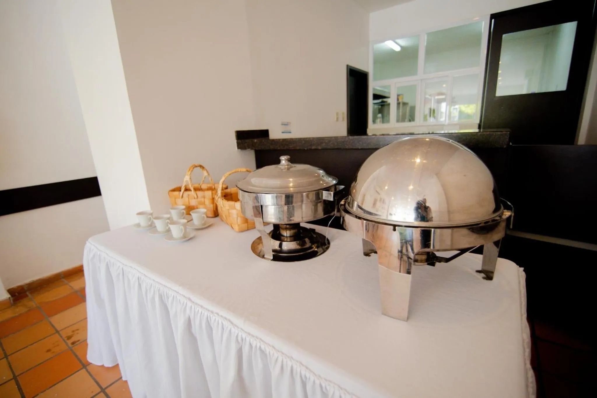 Restaurant/places to eat in Hotel Maranata Valledupar