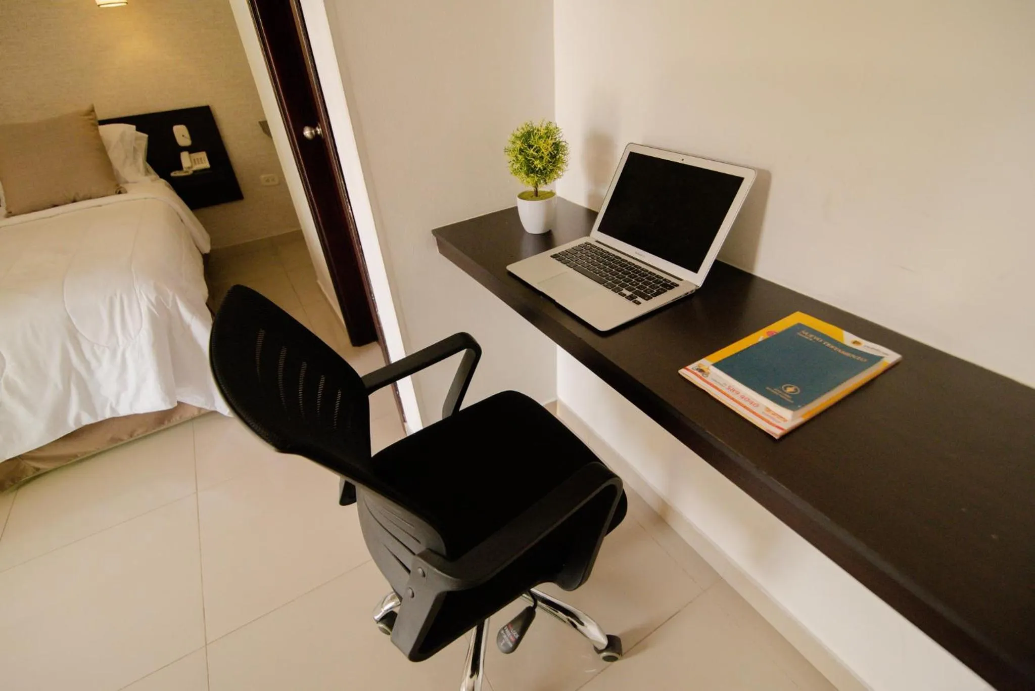 Business facilities, Bed in Hotel Maranata Valledupar