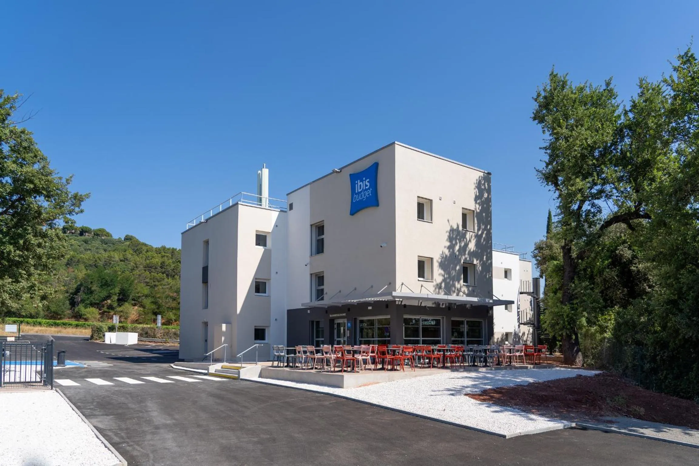 Property building in ibis budget Le Cannet des Maures