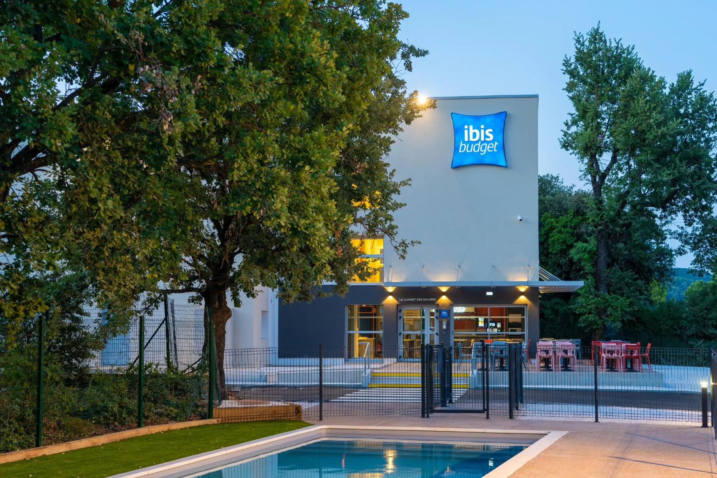 Property building in ibis budget Le Cannet des Maures