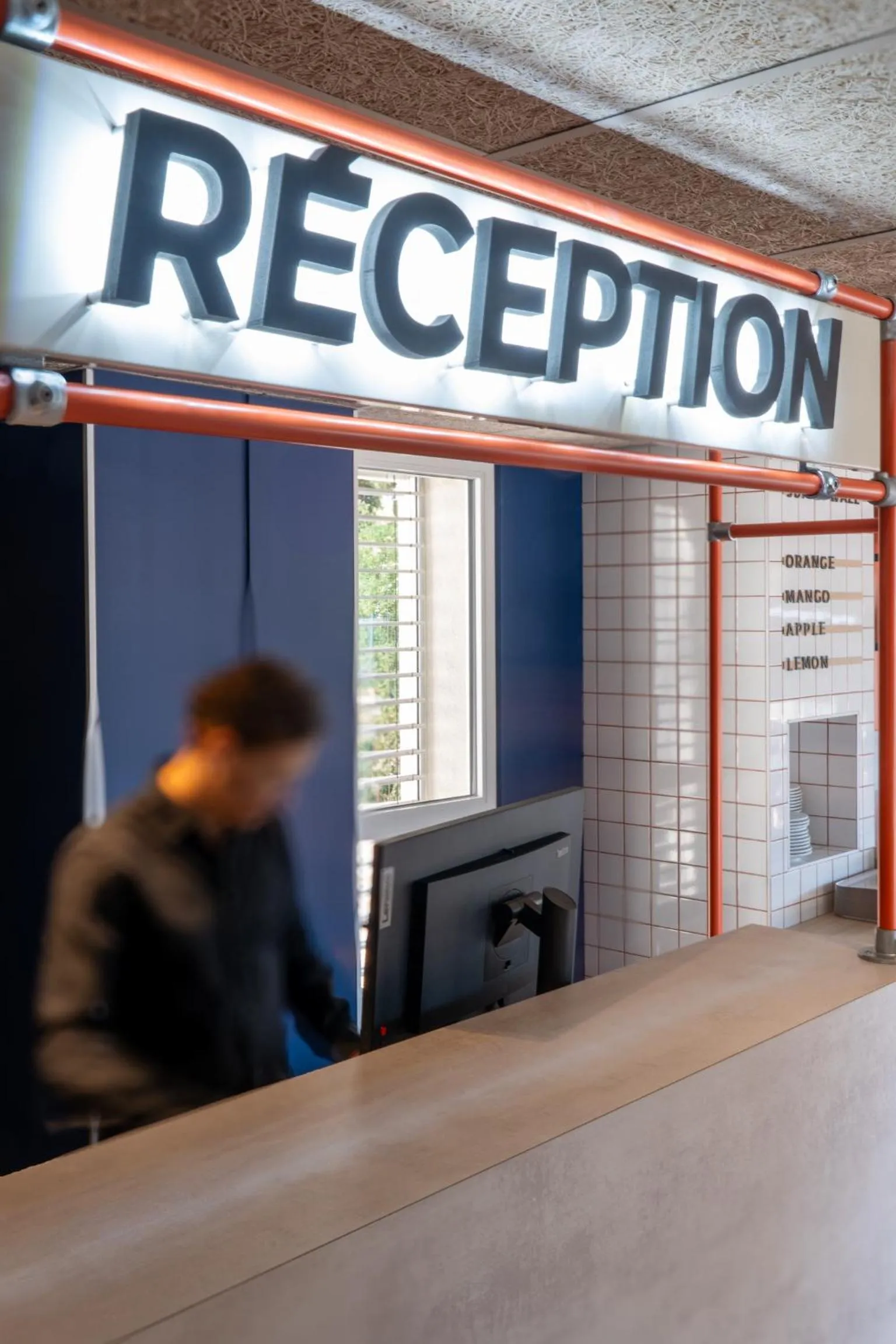 Lobby or reception in ibis budget Le Cannet des Maures