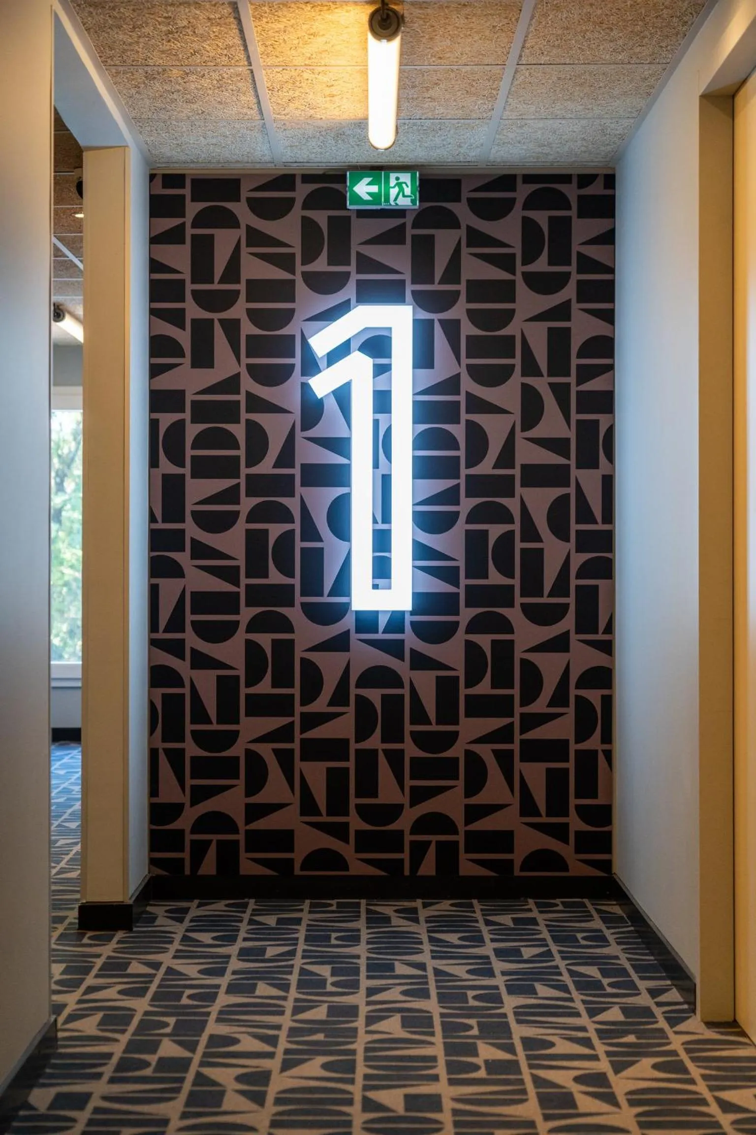 Logo/Certificate/Sign in ibis budget Le Cannet des Maures