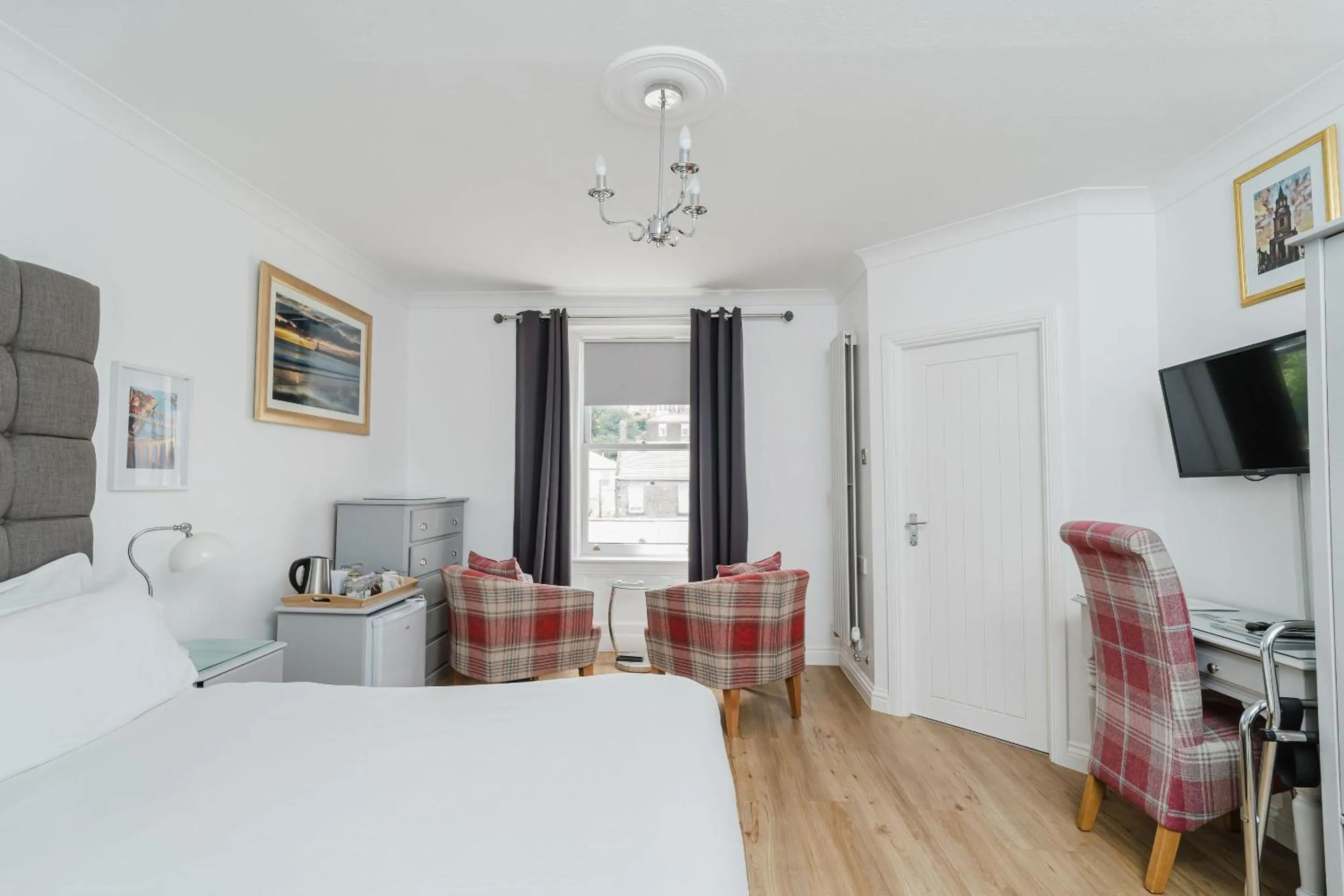 Bedroom, Bed in The Roxburgh Guest Accommodation