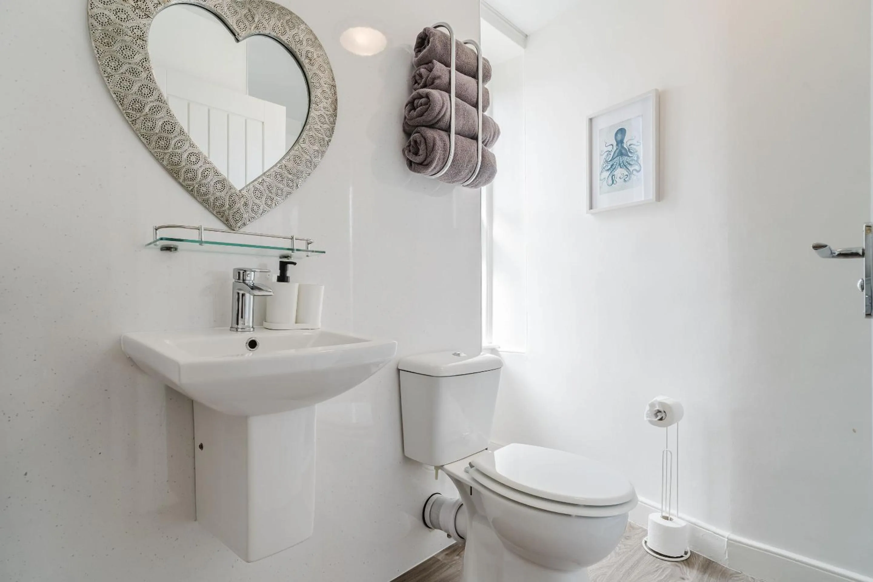 Bathroom in The Roxburgh Guest Accommodation