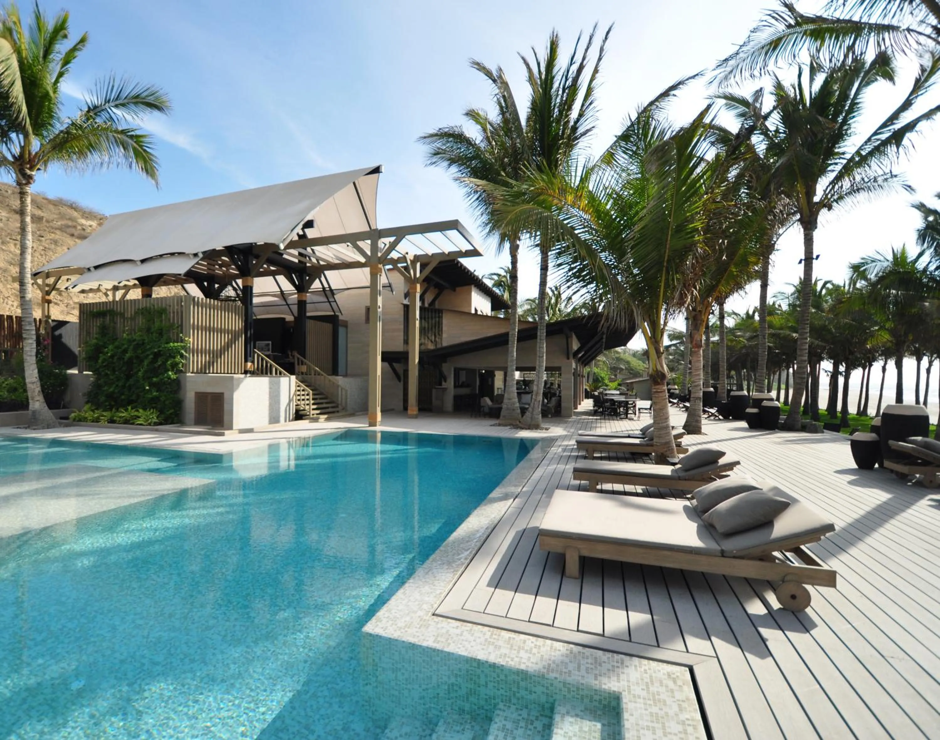 Swimming pool in Arennas Mancora