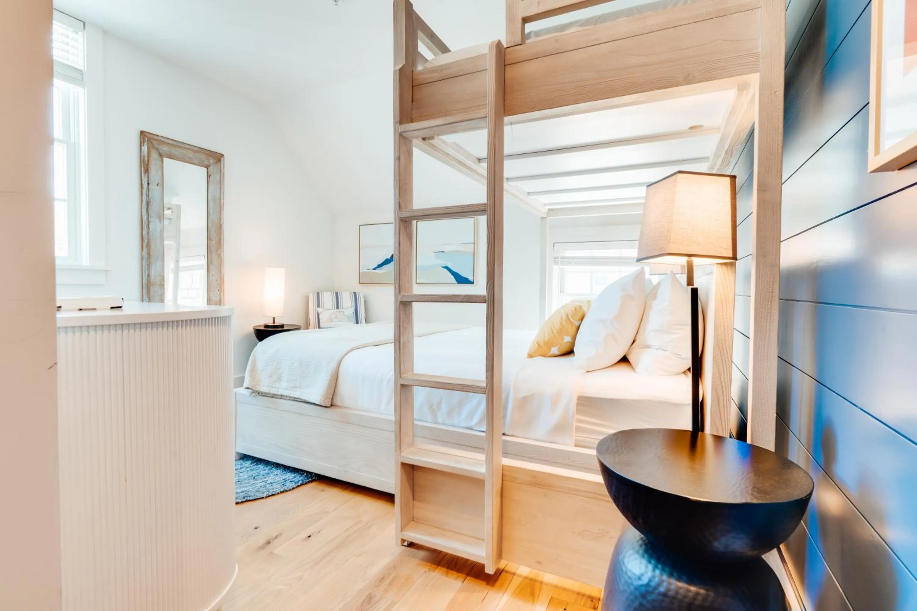 Bed in The Franklin Hotel Martha's Vineyard