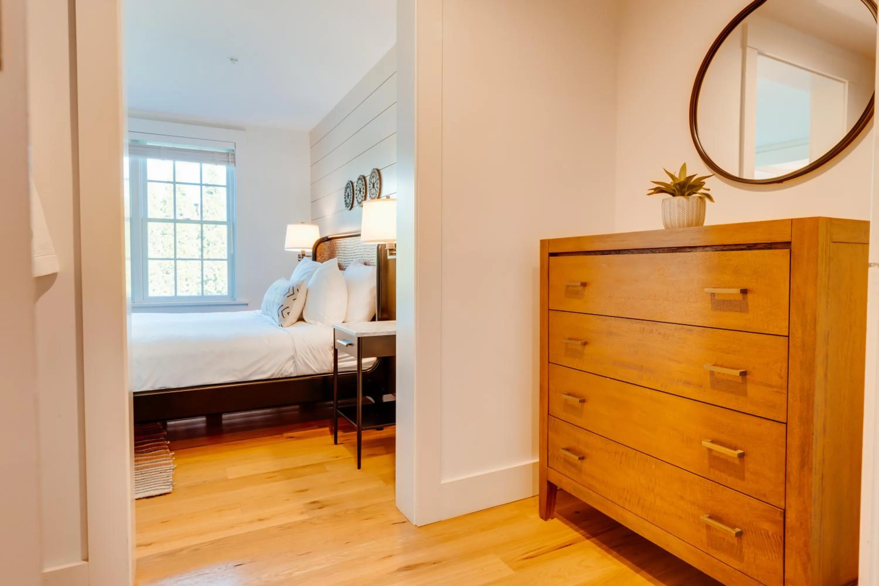 Bedroom, Bed in The Franklin Hotel Martha's Vineyard