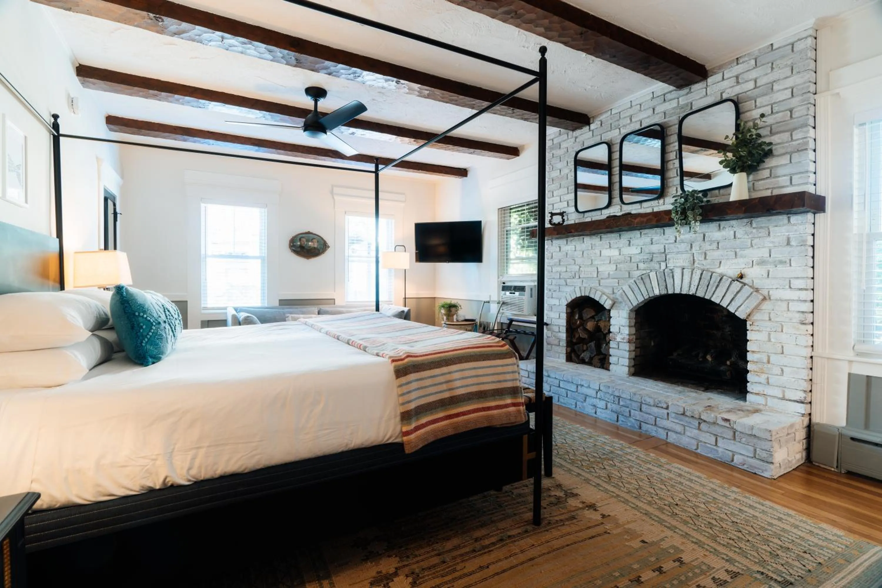 Bedroom, Bed in Beaconlight Guest House