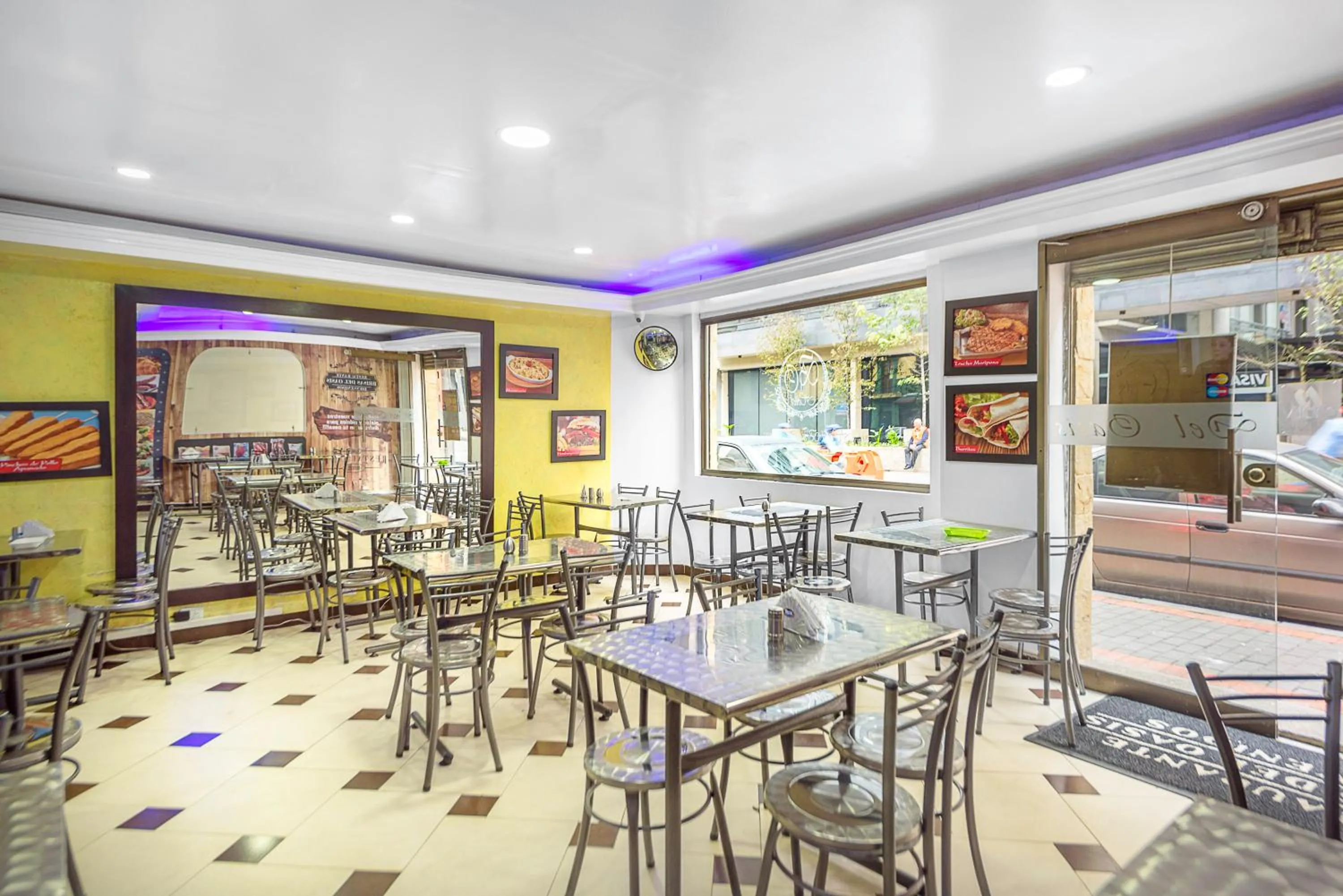 Restaurant/places to eat in Ayenda 1016 Bogota Chapinero