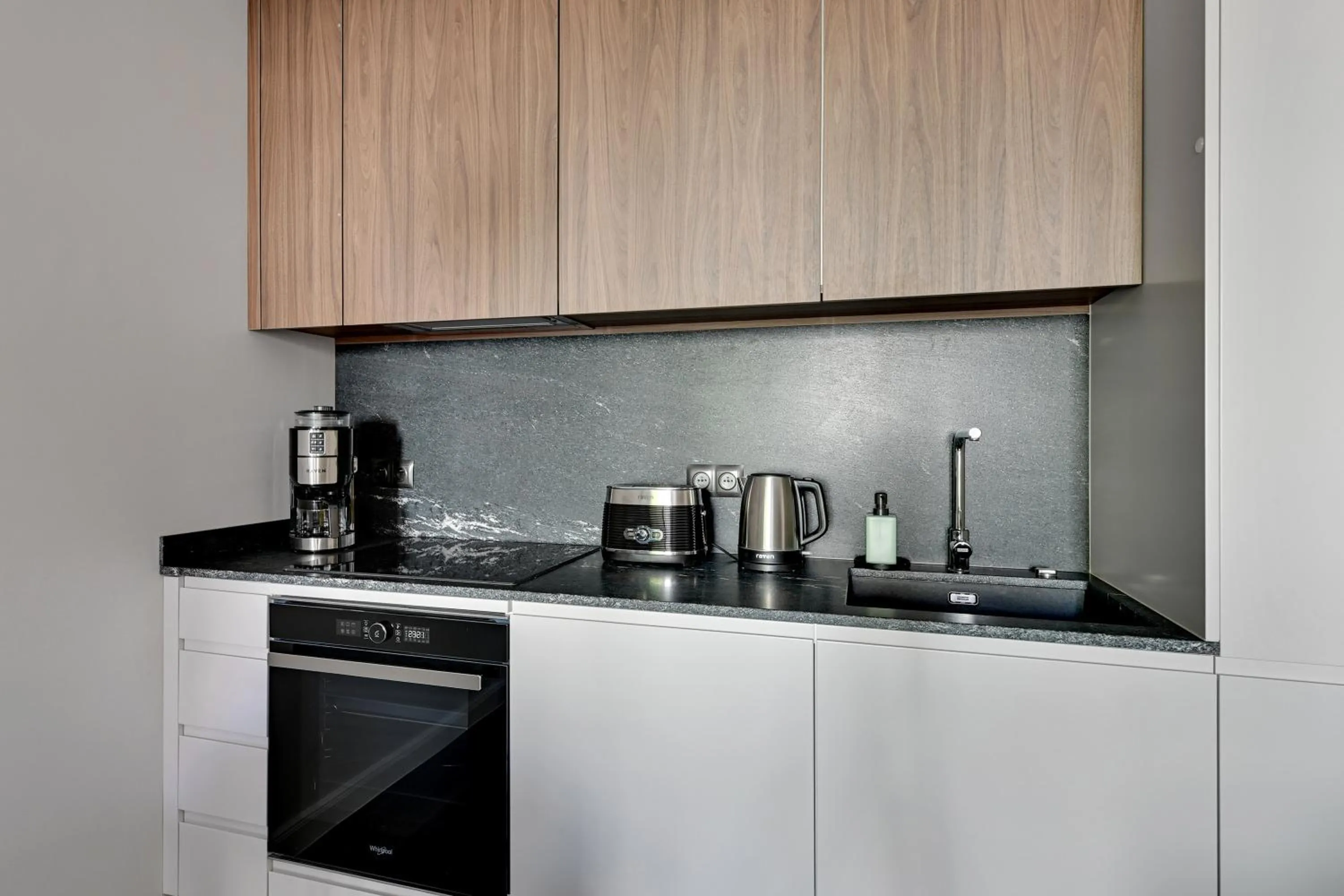 Coffee/tea facilities in Gdańsk Old Town Apartments & Studios by Lion Apartments