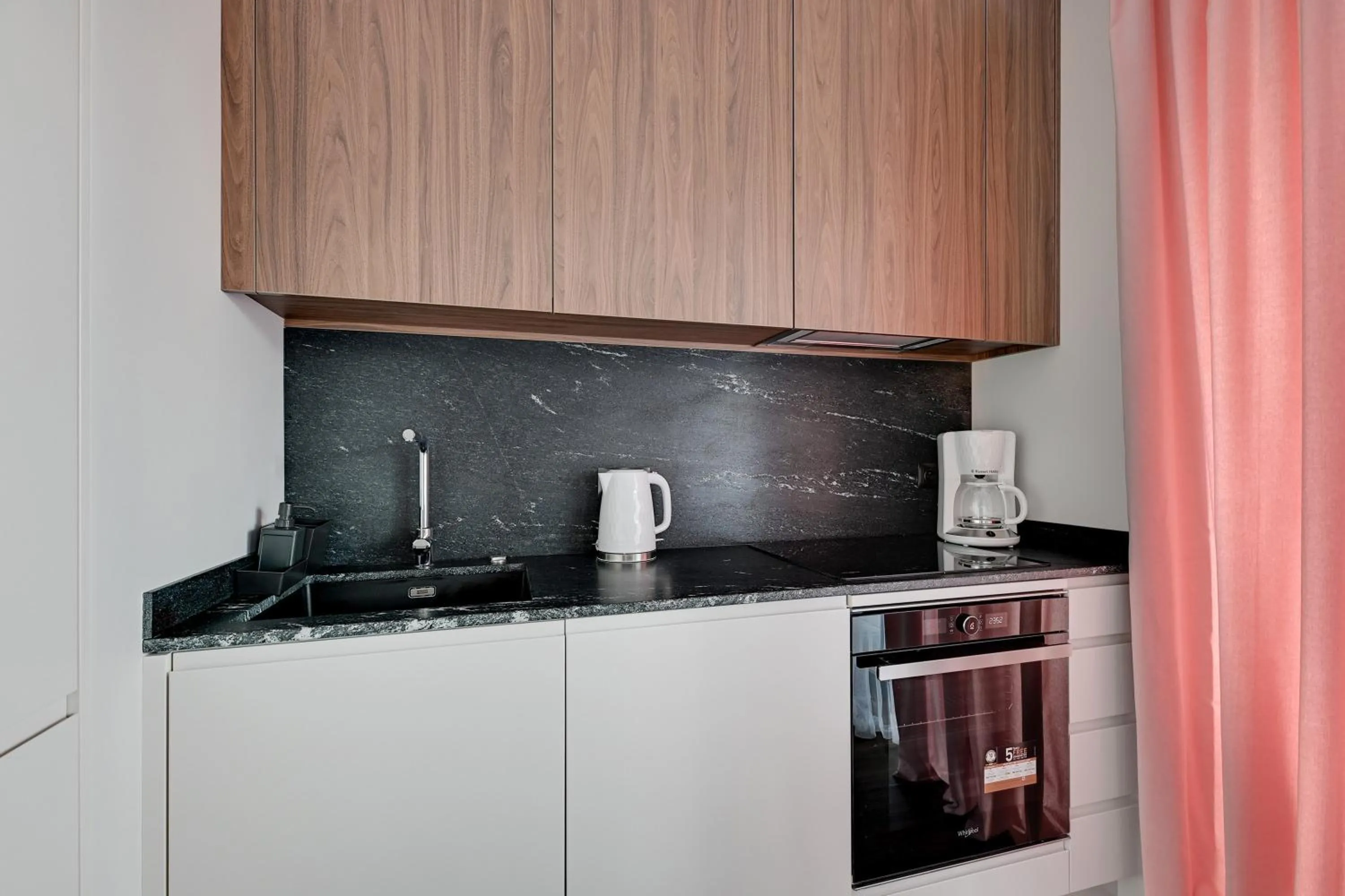 Coffee/tea facilities in Gdańsk Old Town Apartments & Studios by Lion Apartments