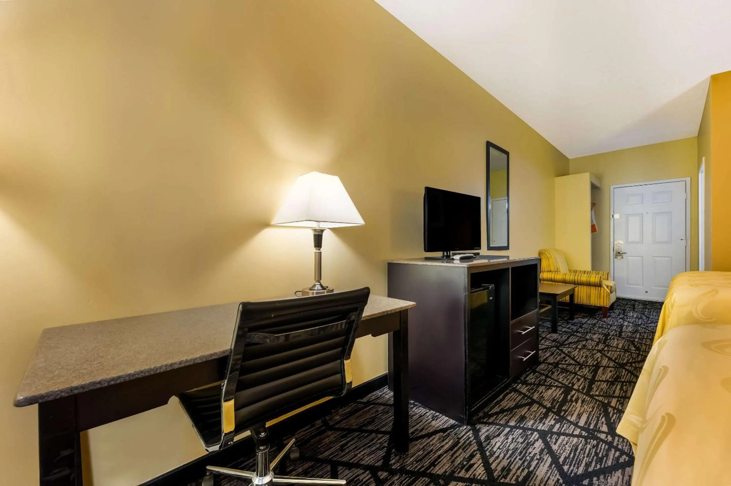 Bedroom in Quality Inn Fort Payne