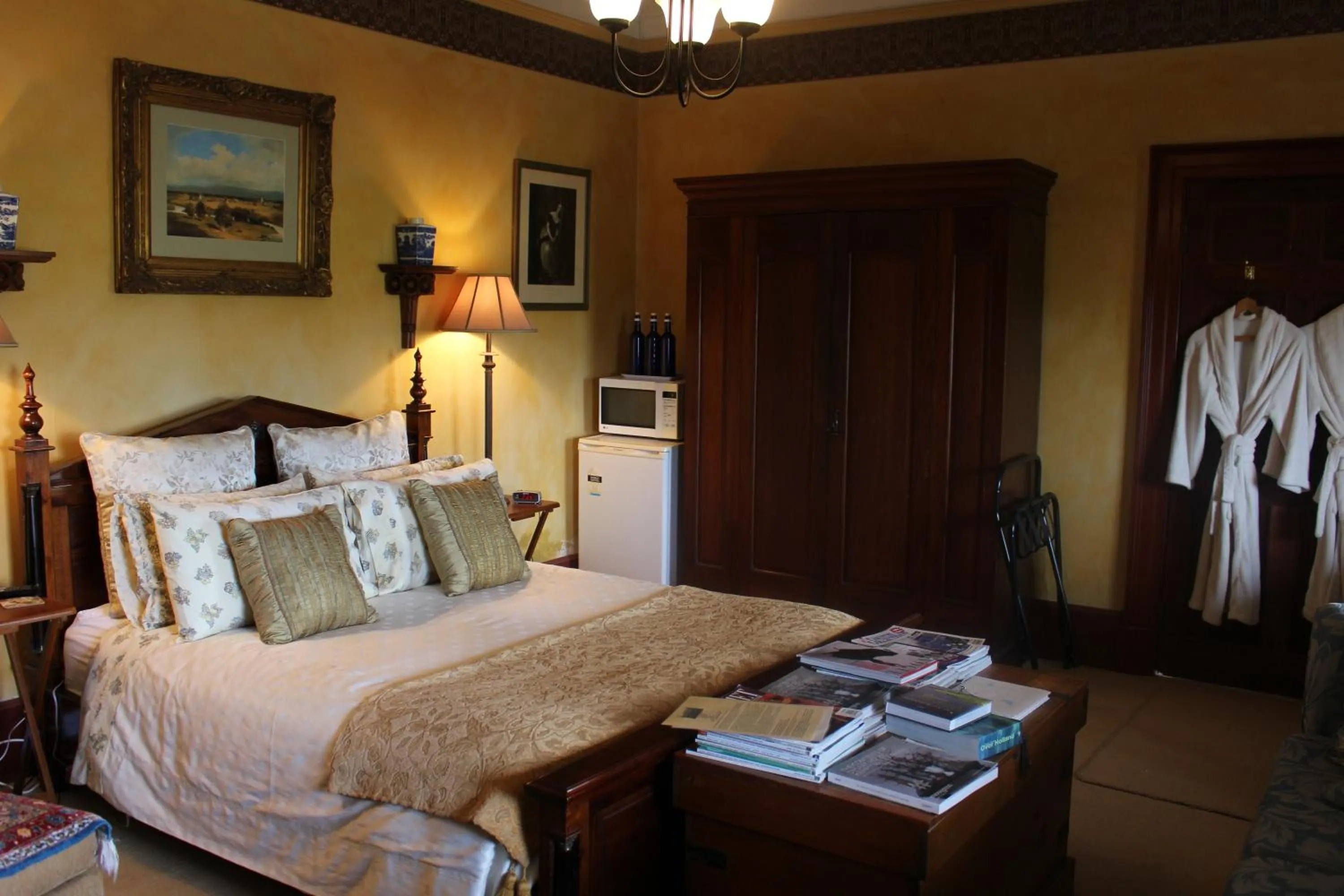 Bedroom in Ivy on Glenelg