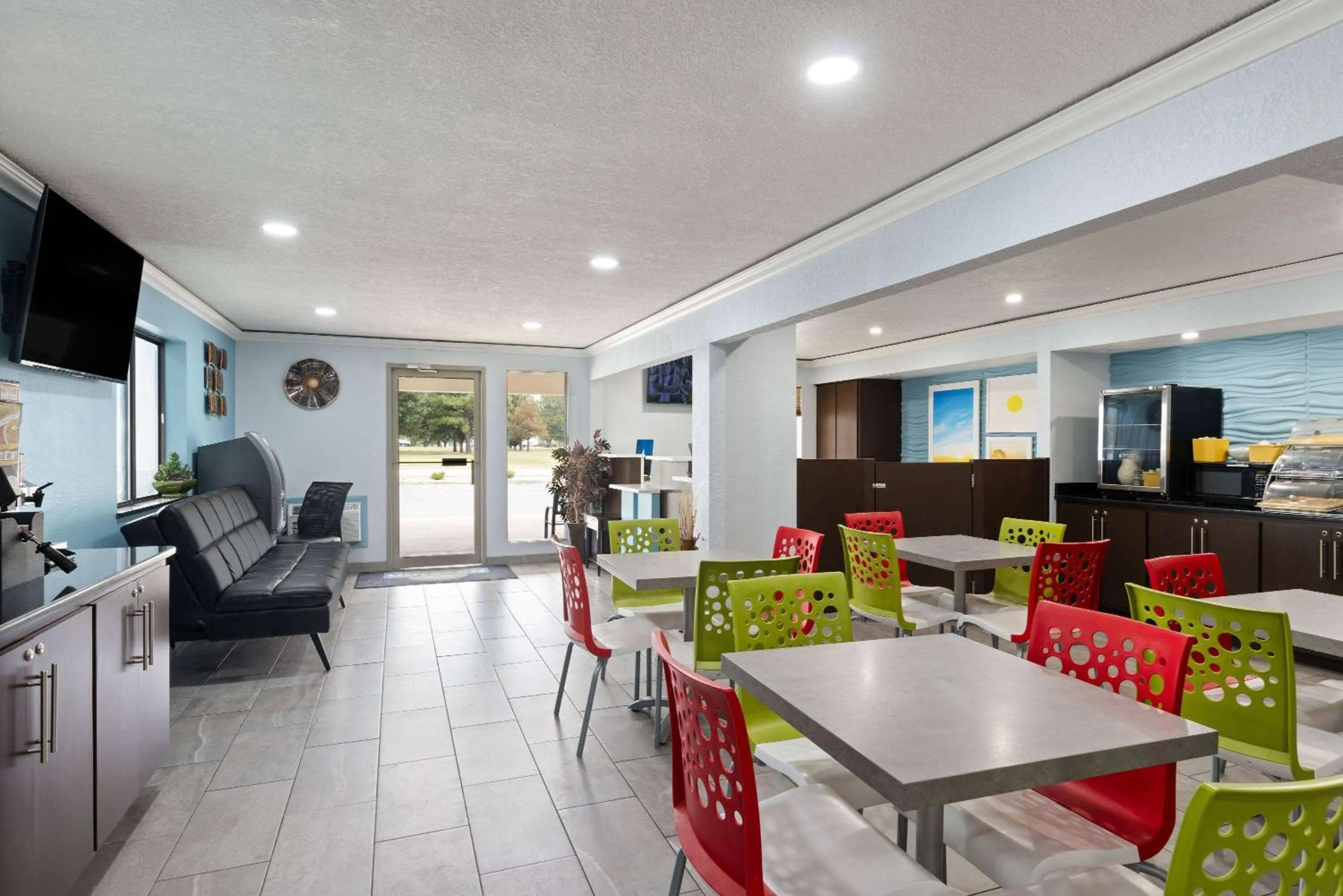 Lobby or reception in Days Inn by Wyndham Miami