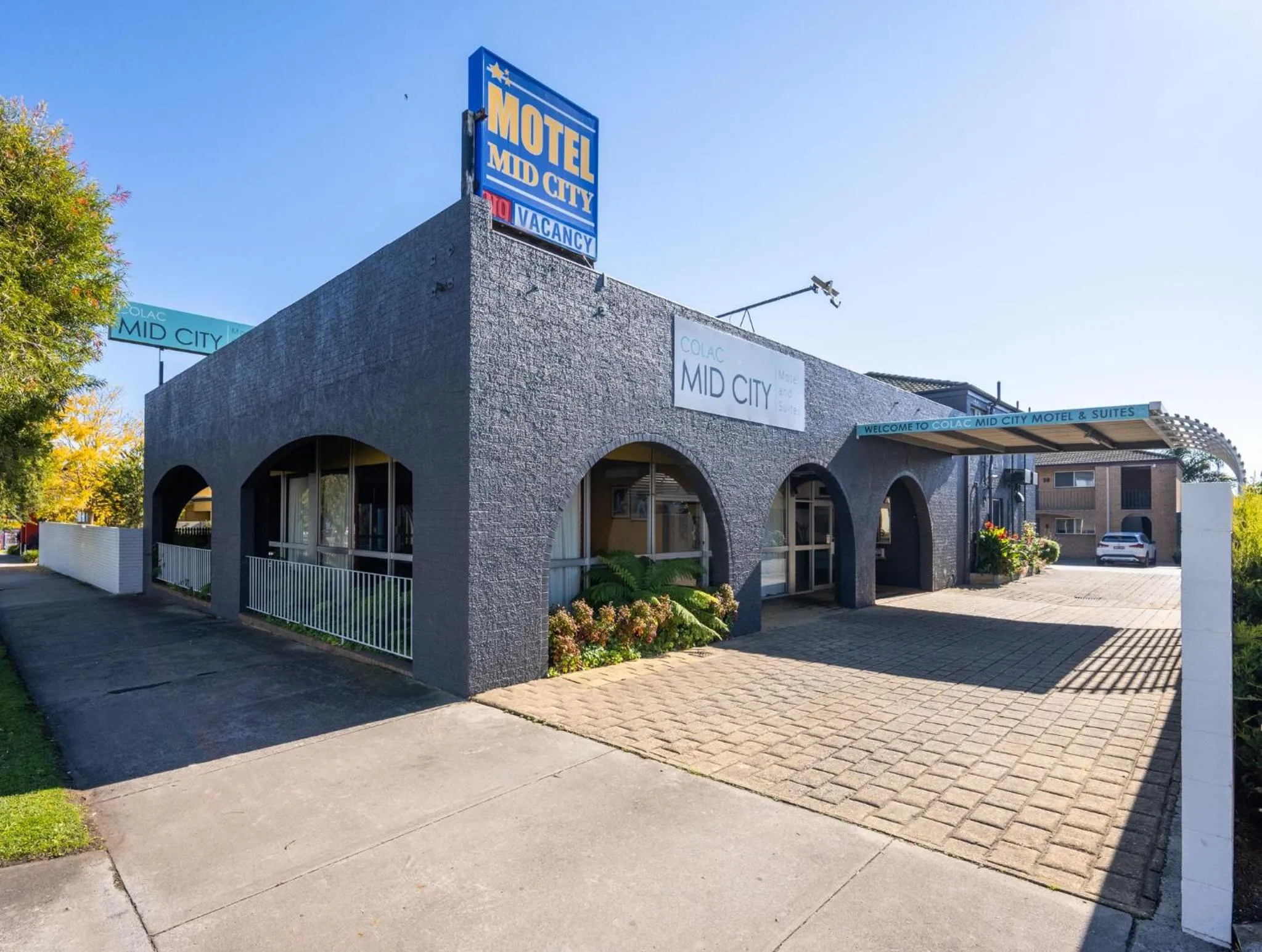 Property building in Colac Mid City Motor Inn
