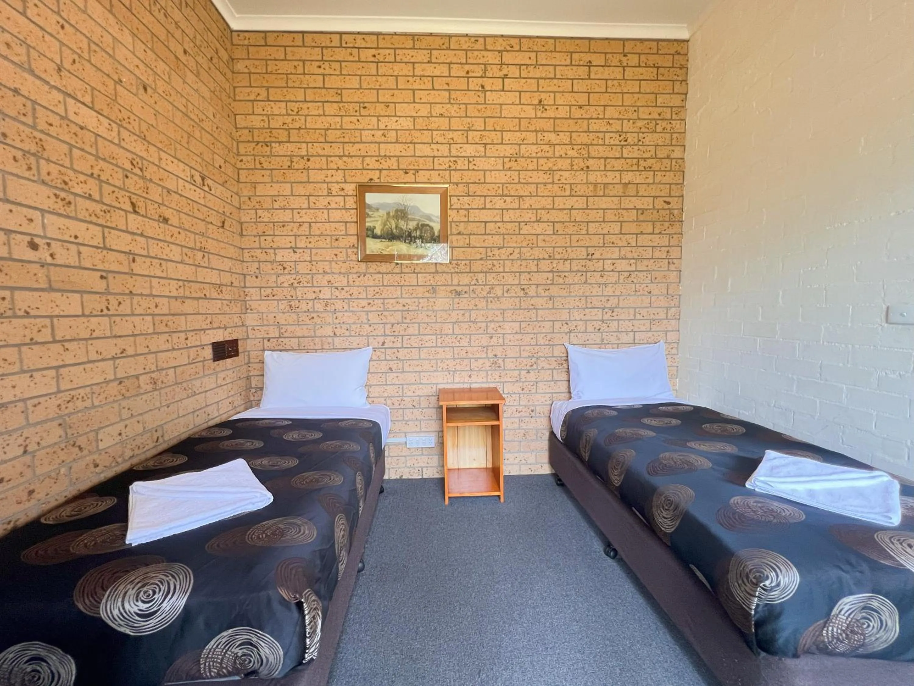 Bedroom, Bed in Colac Mid City Motor Inn
