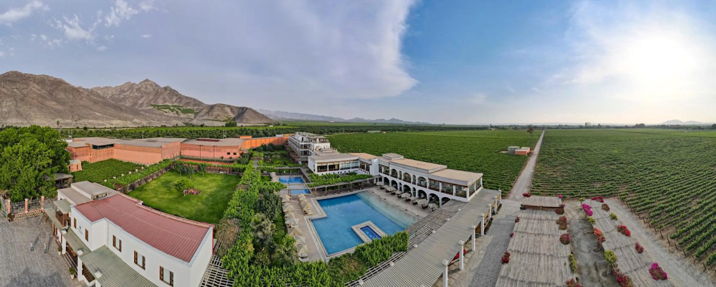 Property building in Hotel Viñas Queirolo