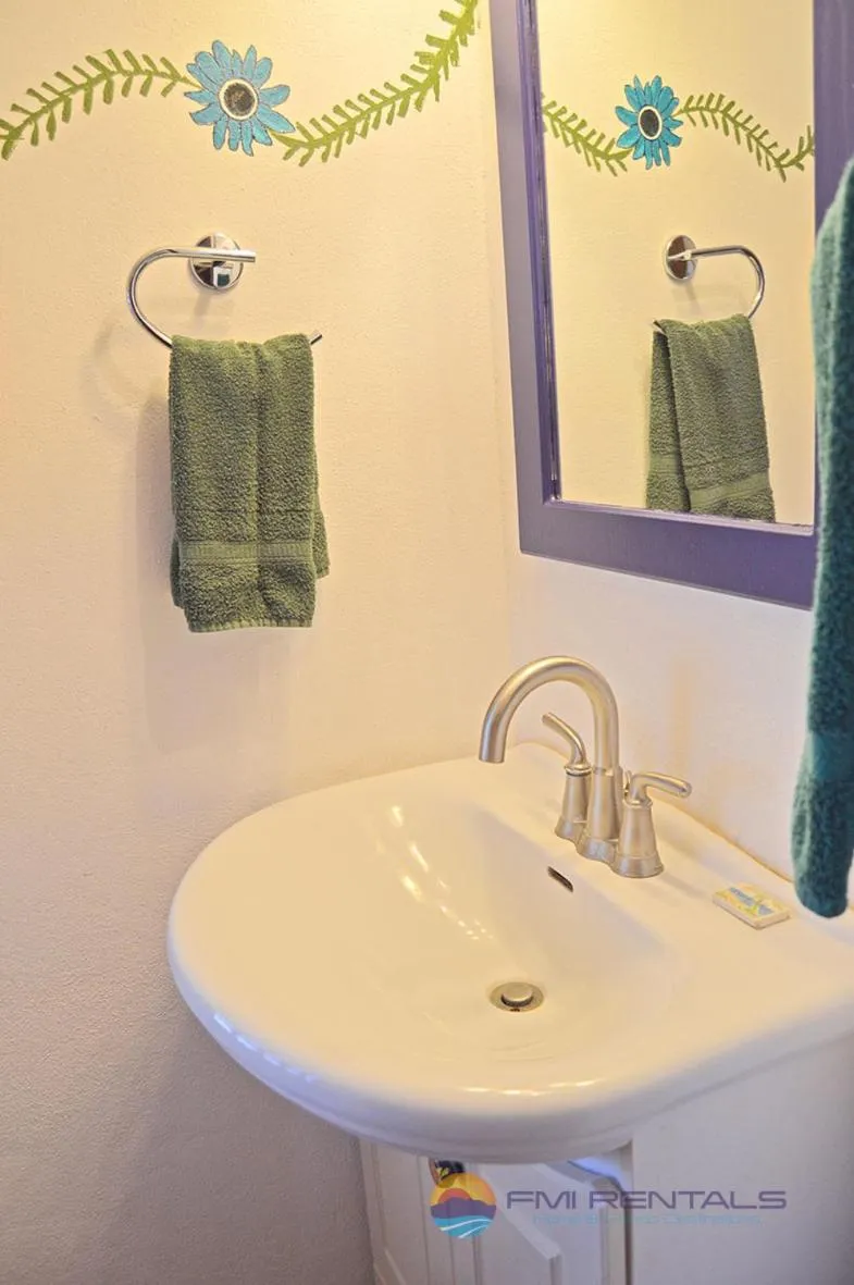 Casa Mariposa Azul by FMI Rentals