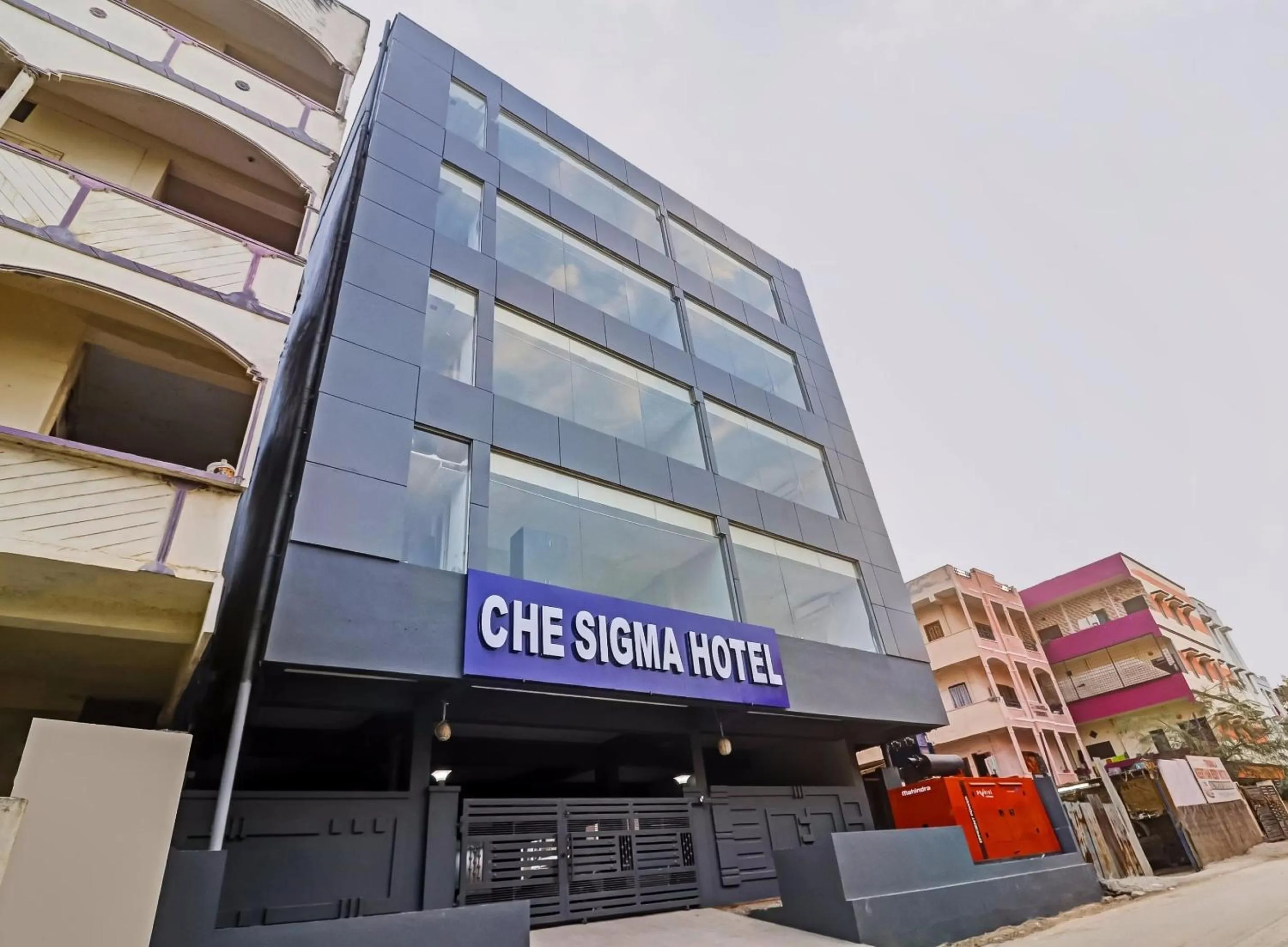 Facade/entrance in Townhouse Che Sigma