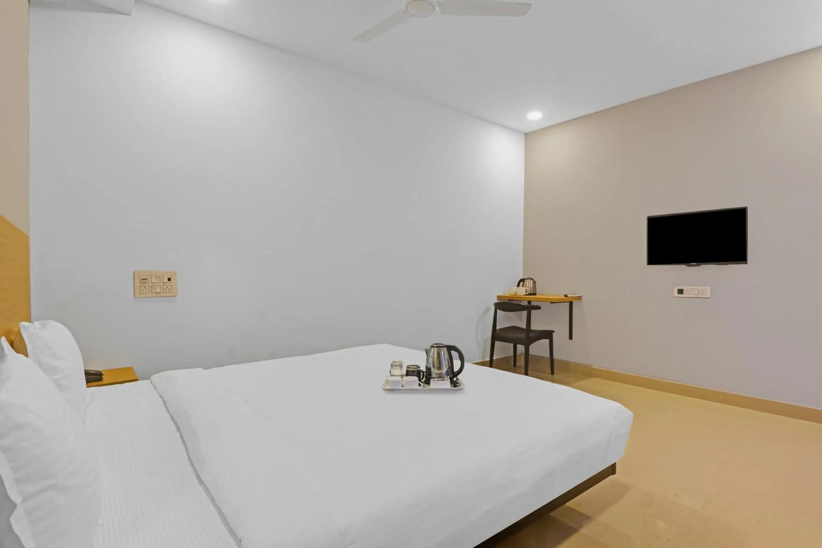 Bedroom, Bed in Super Townhouse Che Sigma