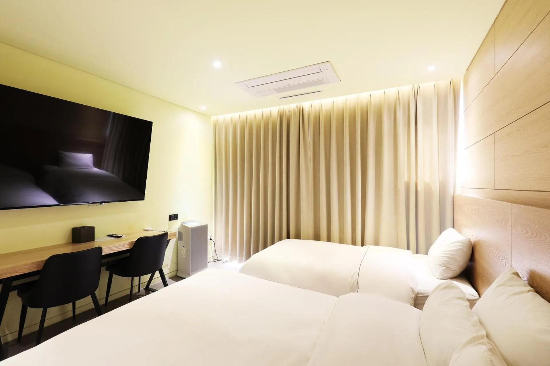 Bedroom, Bed in Hotel The Designers Jongro