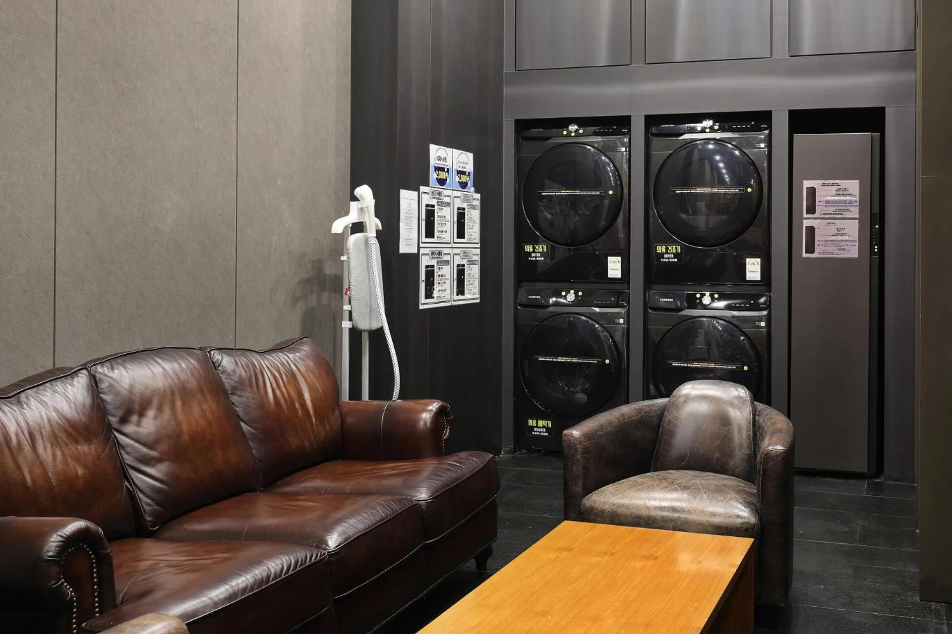 Seating area in Hotel The Designers Jongro