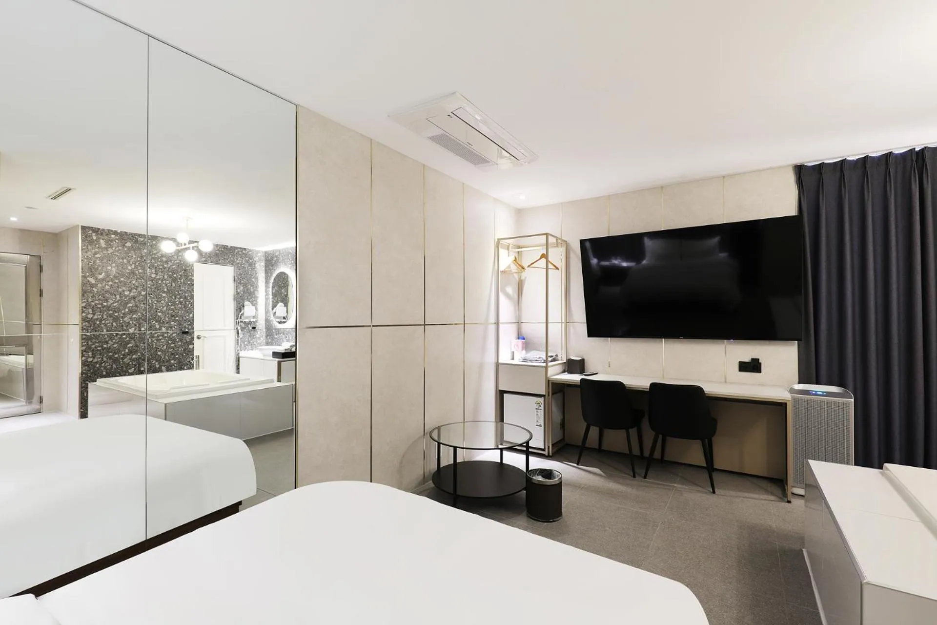 Bedroom, Bed in Hotel The Designers Jongro