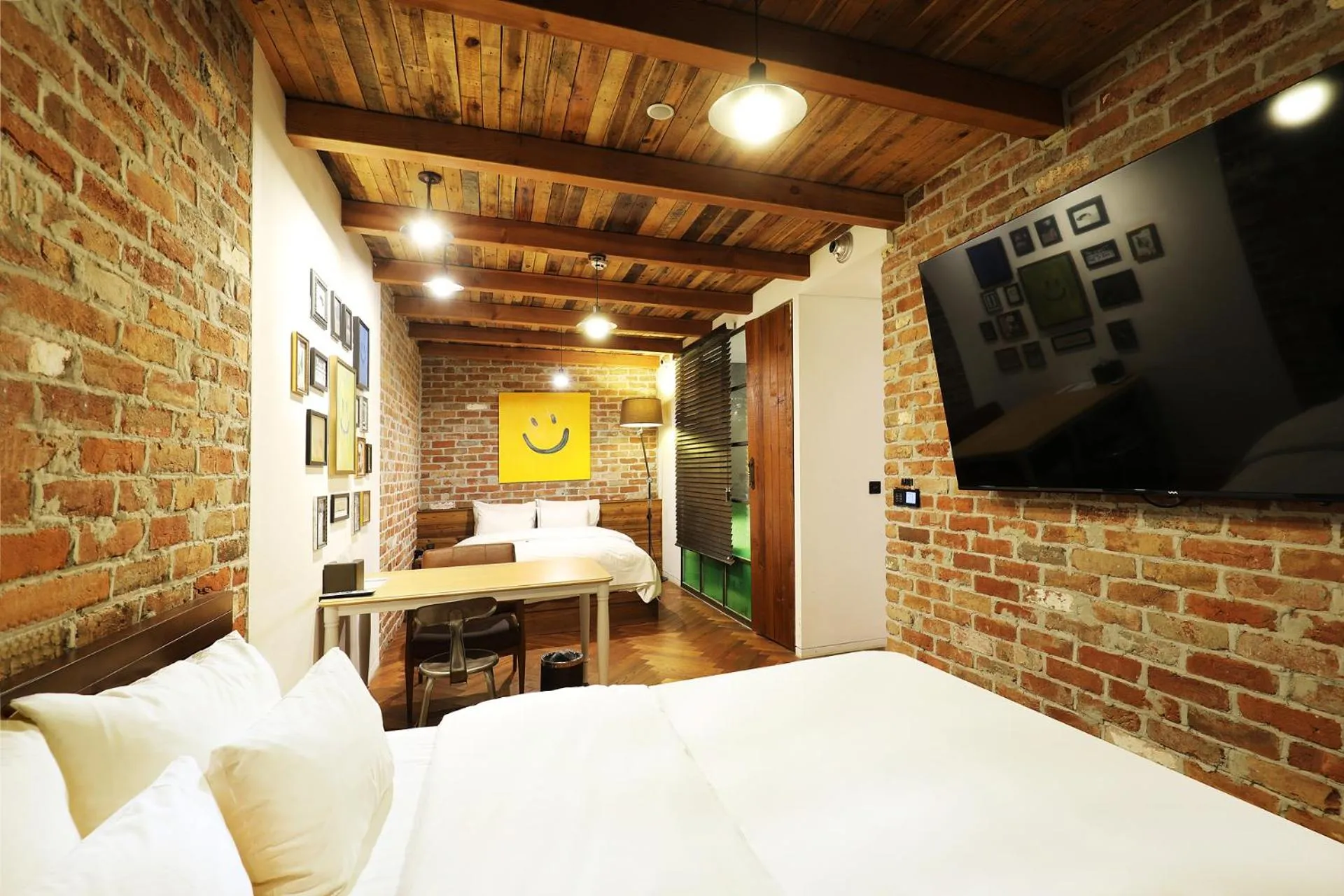 Bed in Hotel The Designers Jongro