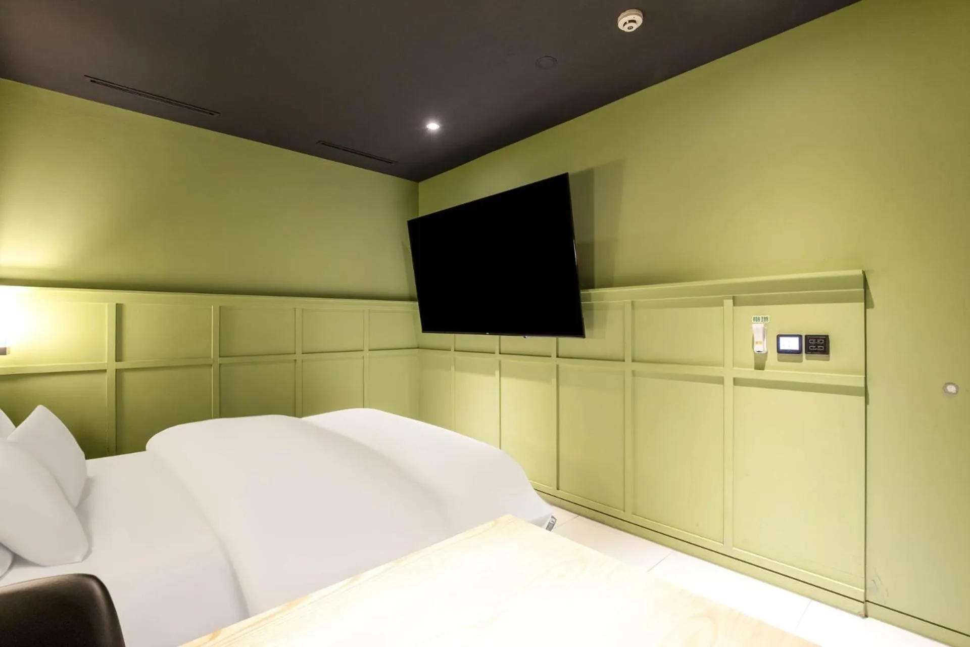 TV and multimedia, Bed in Hotel The Designers Jongro