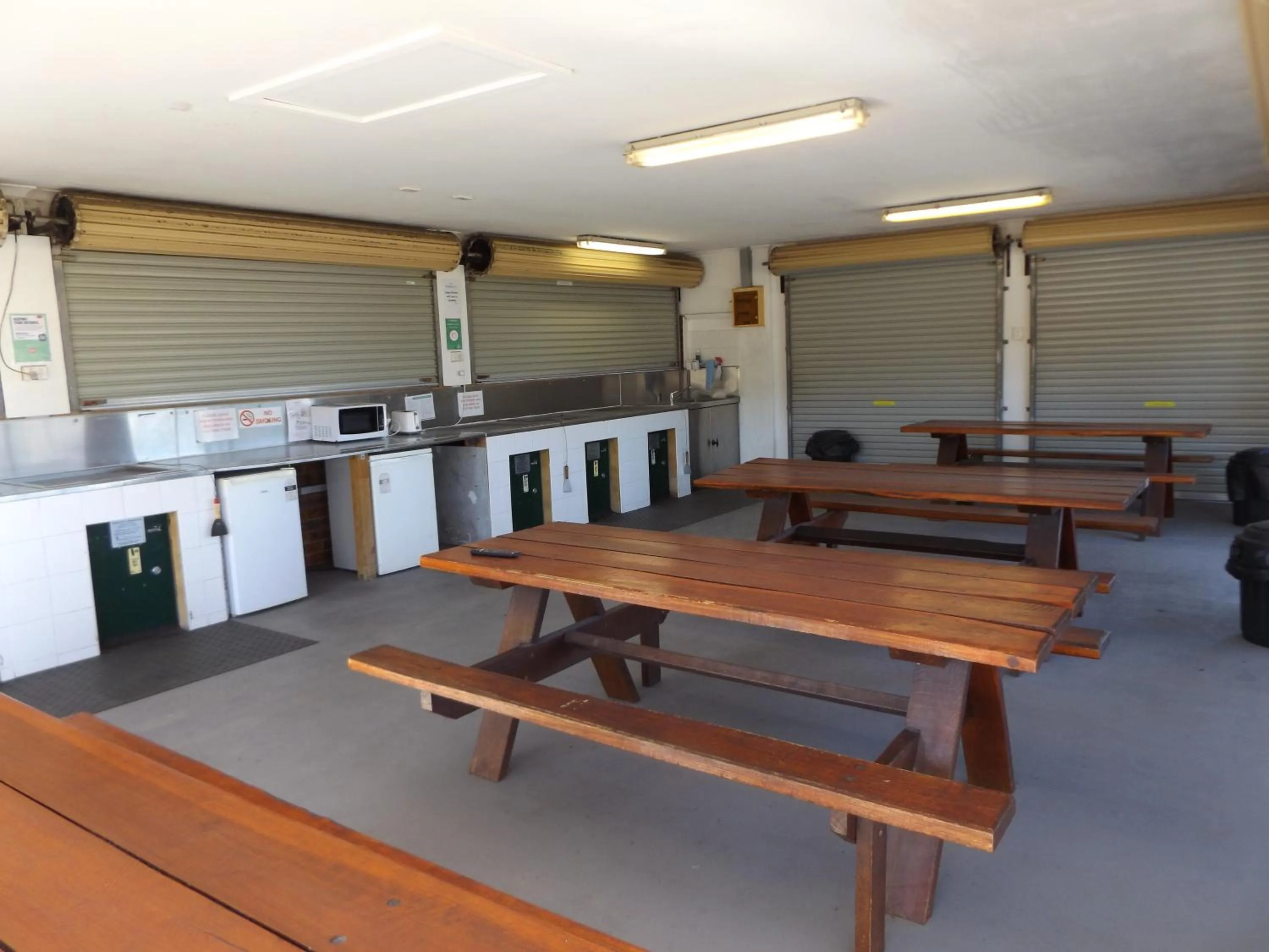 Communal kitchen in Birubi Beach Holiday Park
