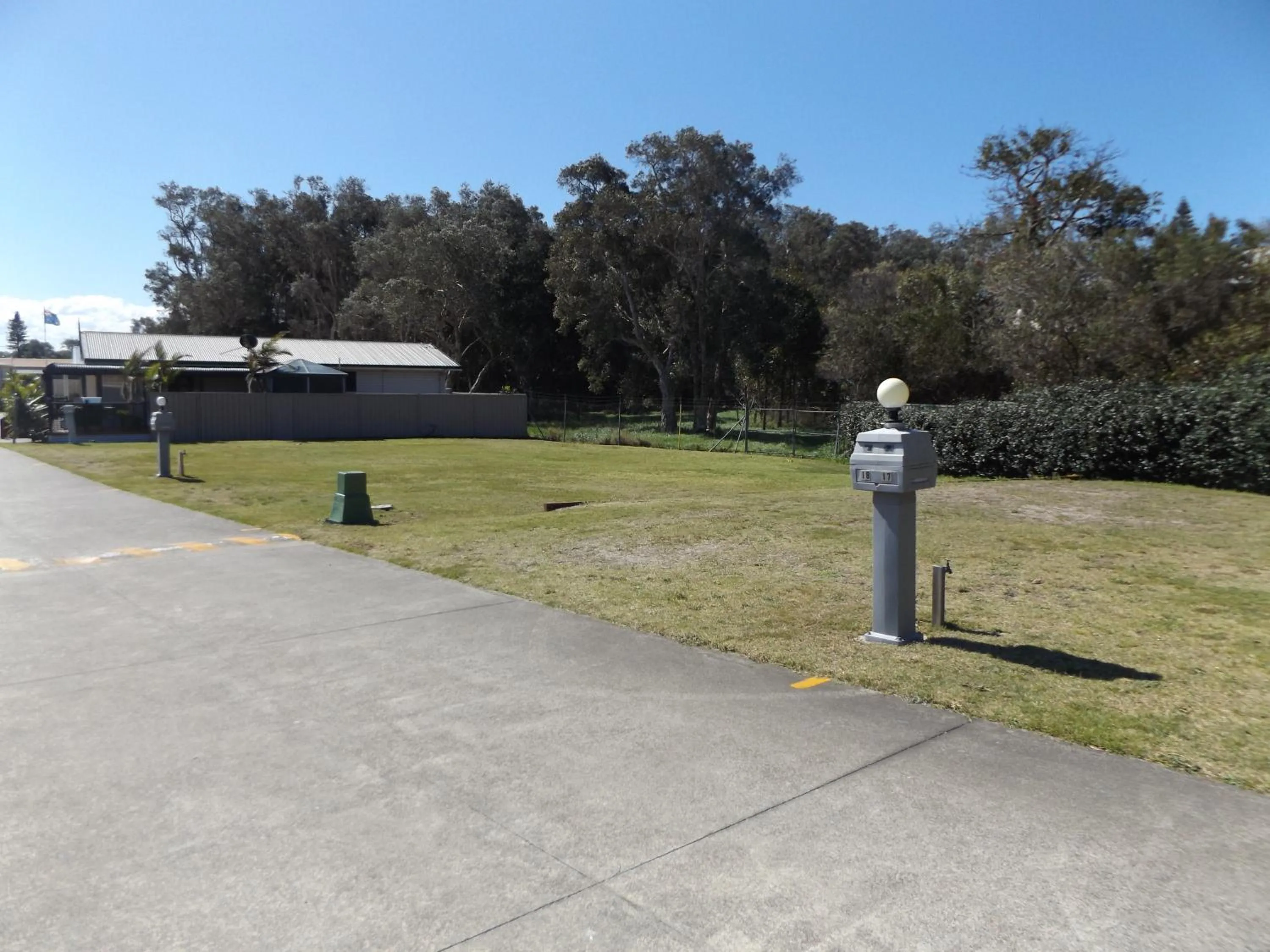 Property building in Birubi Beach Holiday Park