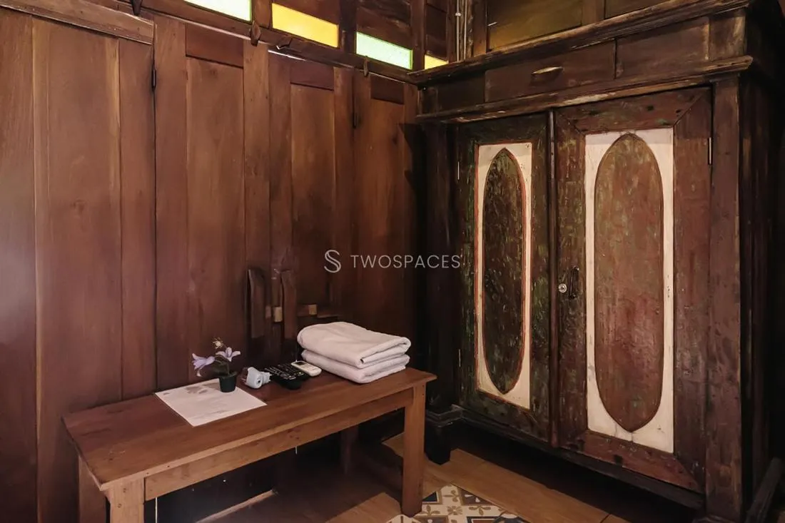 Kayu Beach Villa by TwoSpaces, Nusa Dua Beach