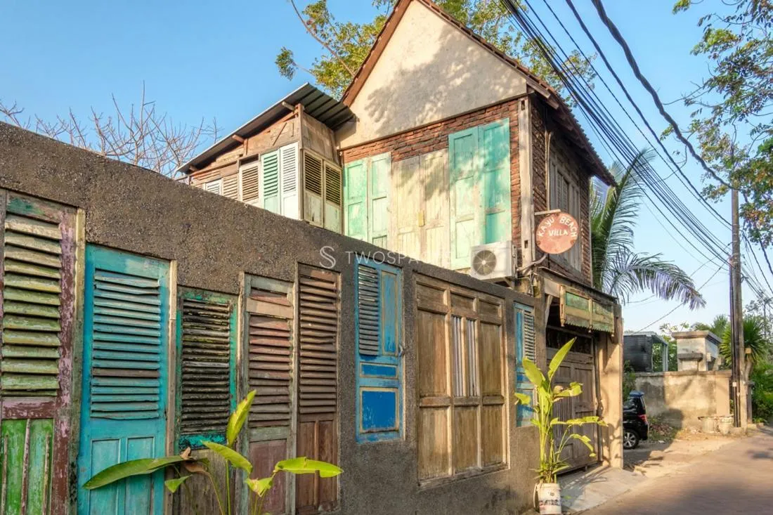 Kayu Beach Villa by TwoSpaces, Nusa Dua Beach