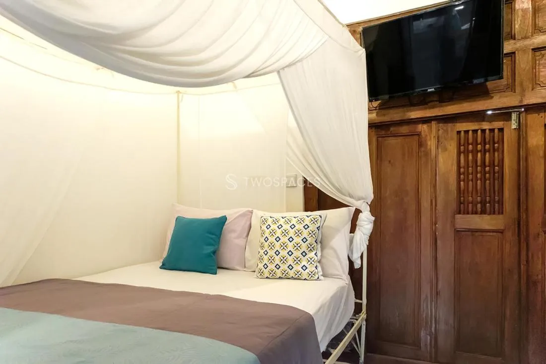 Bed in Kayu Beach Villa by TwoSpaces, Nusa Dua Beach