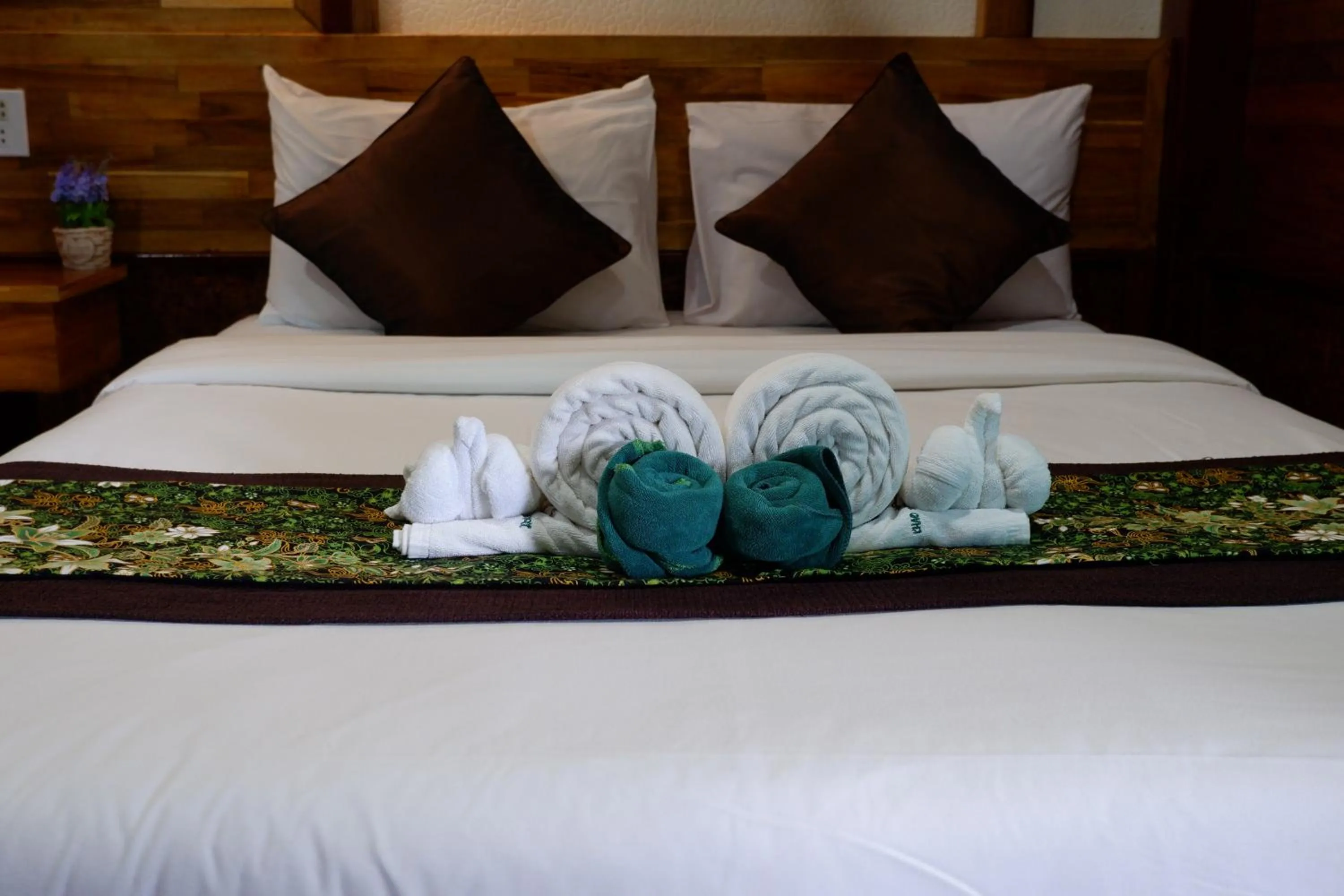 Bed in Khao Sok Nature Resort