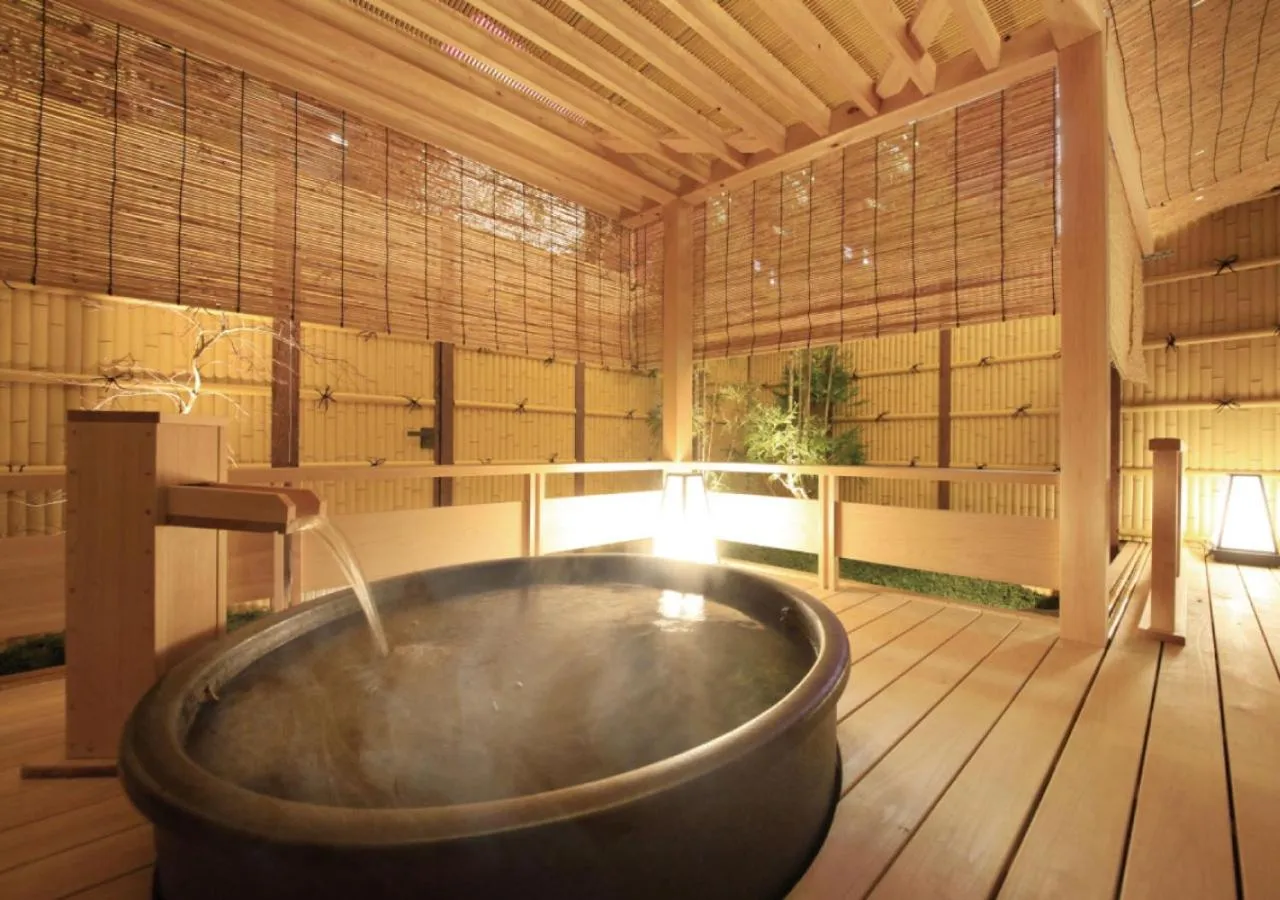 Open Air Bath in Centurion Hotel Ueno