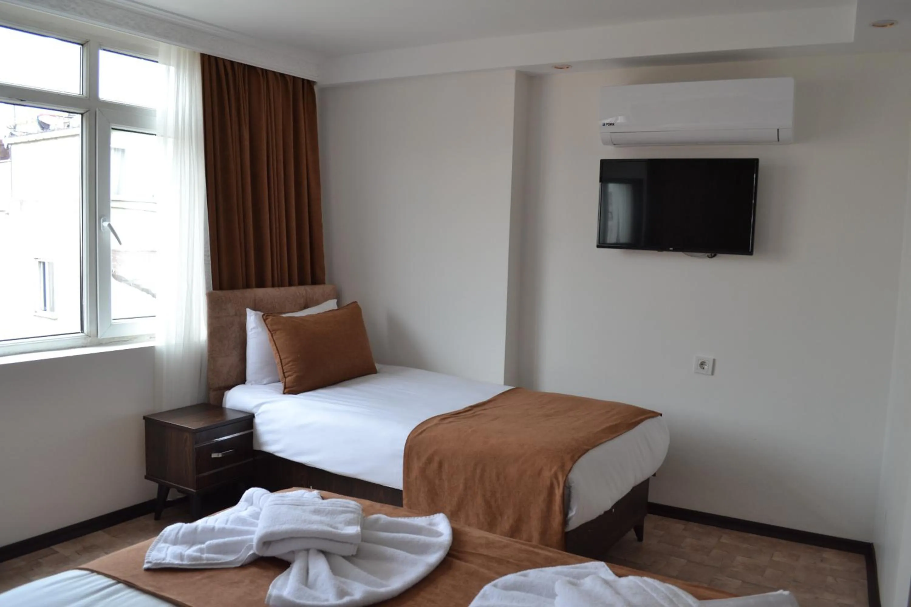 Bed in HOTEL GLOBAL 2022