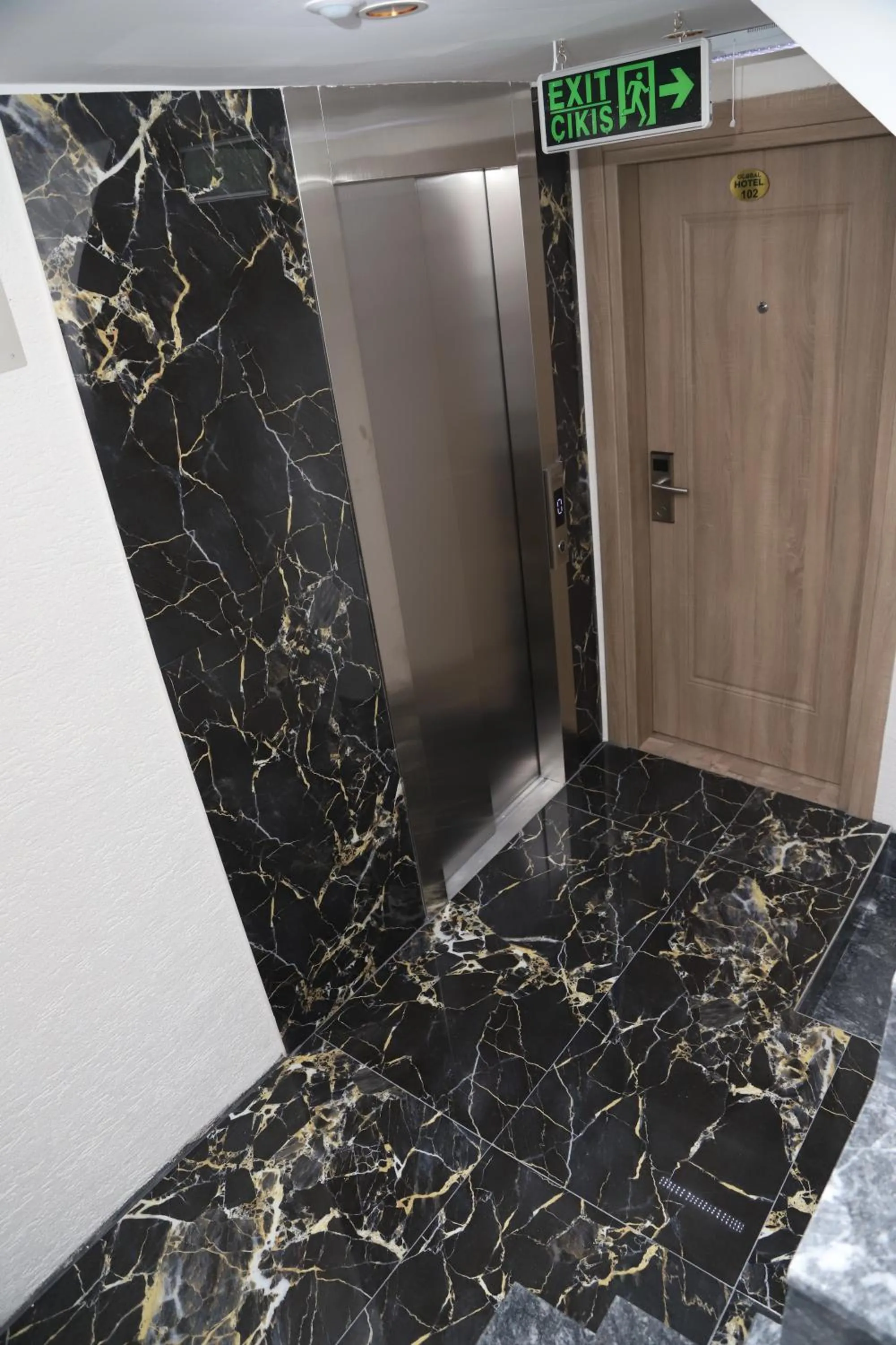 On site in HOTEL GLOBAL 2022