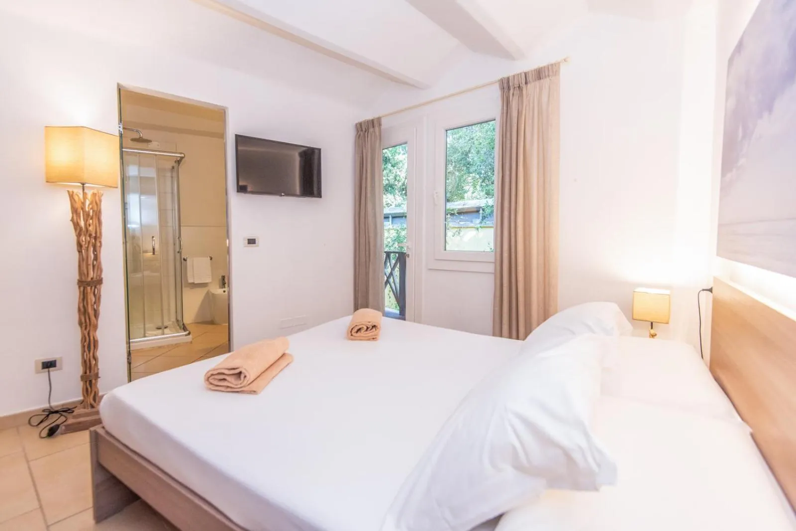 Bed in Mariva Dune Suites