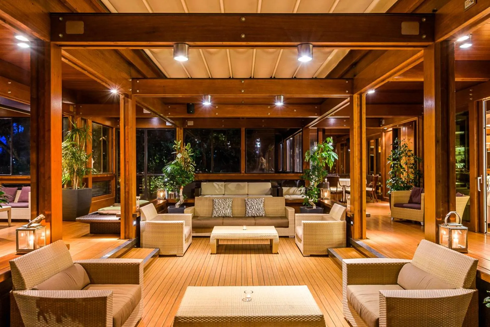 Restaurant/places to eat in Mariva Dune Suites