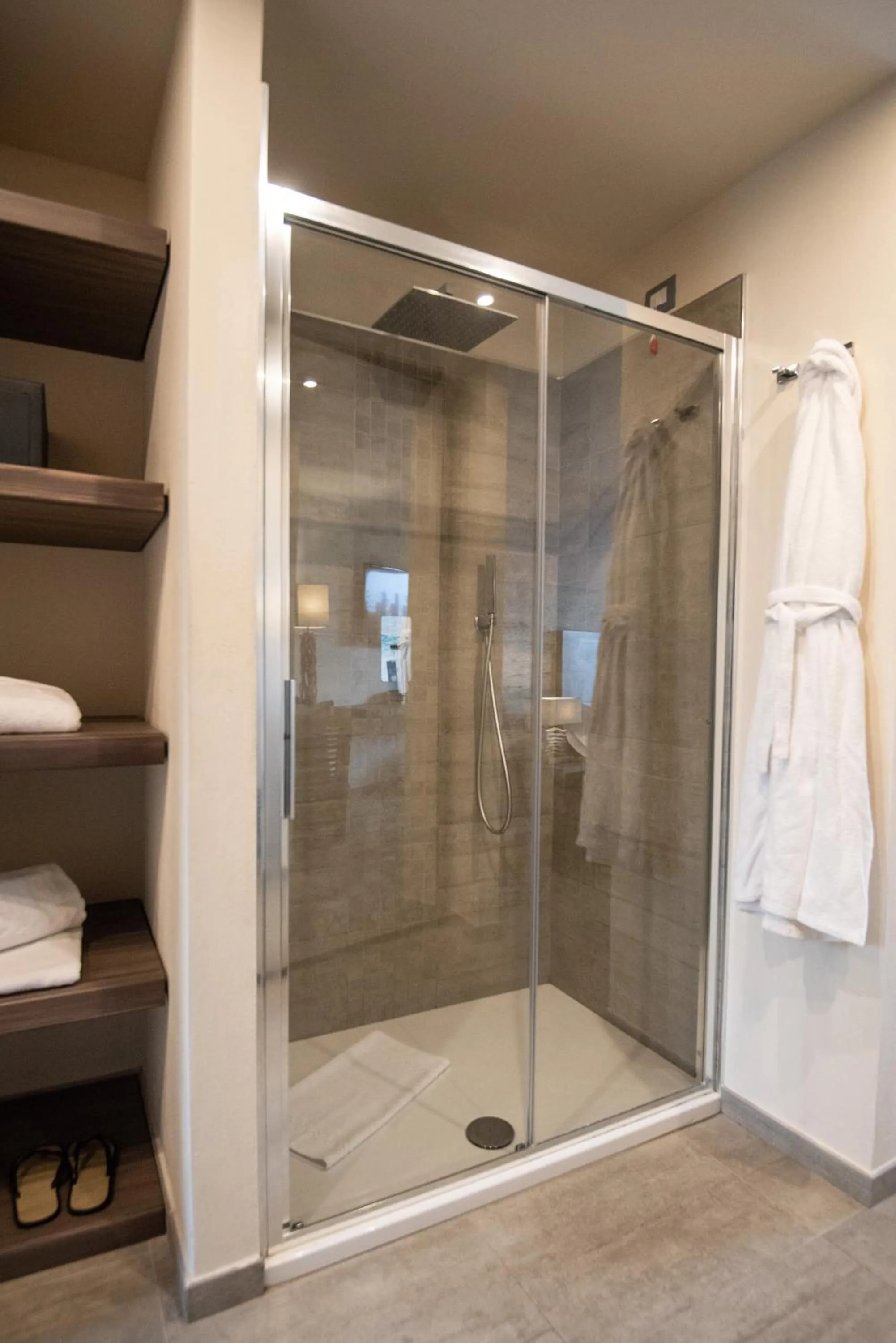 Shower in Mariva Dune Suites