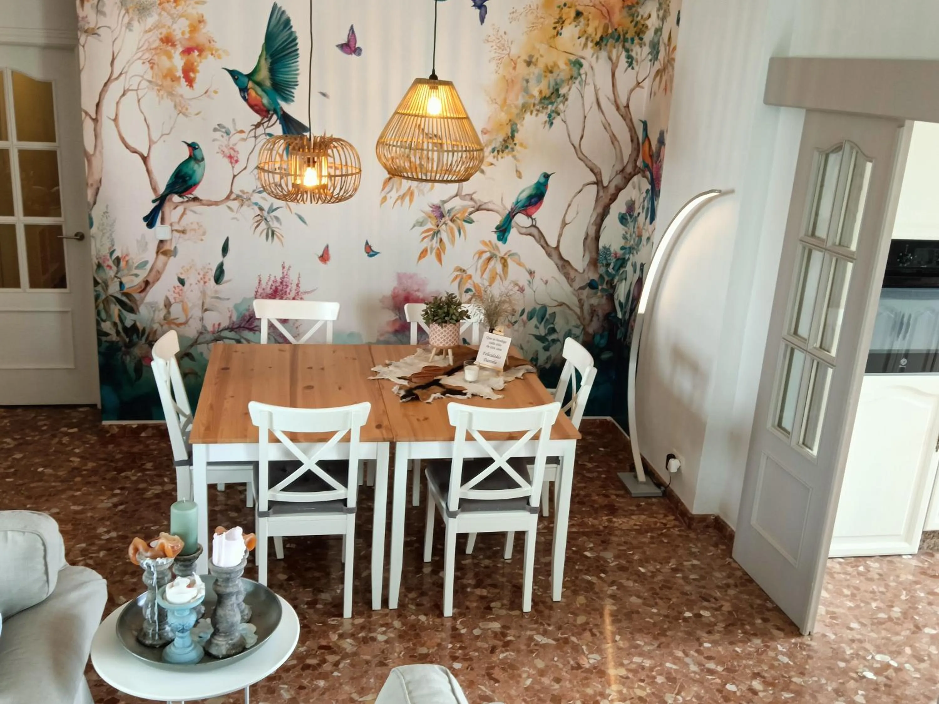 Communal lounge/ TV room in B&B Villa Deseada