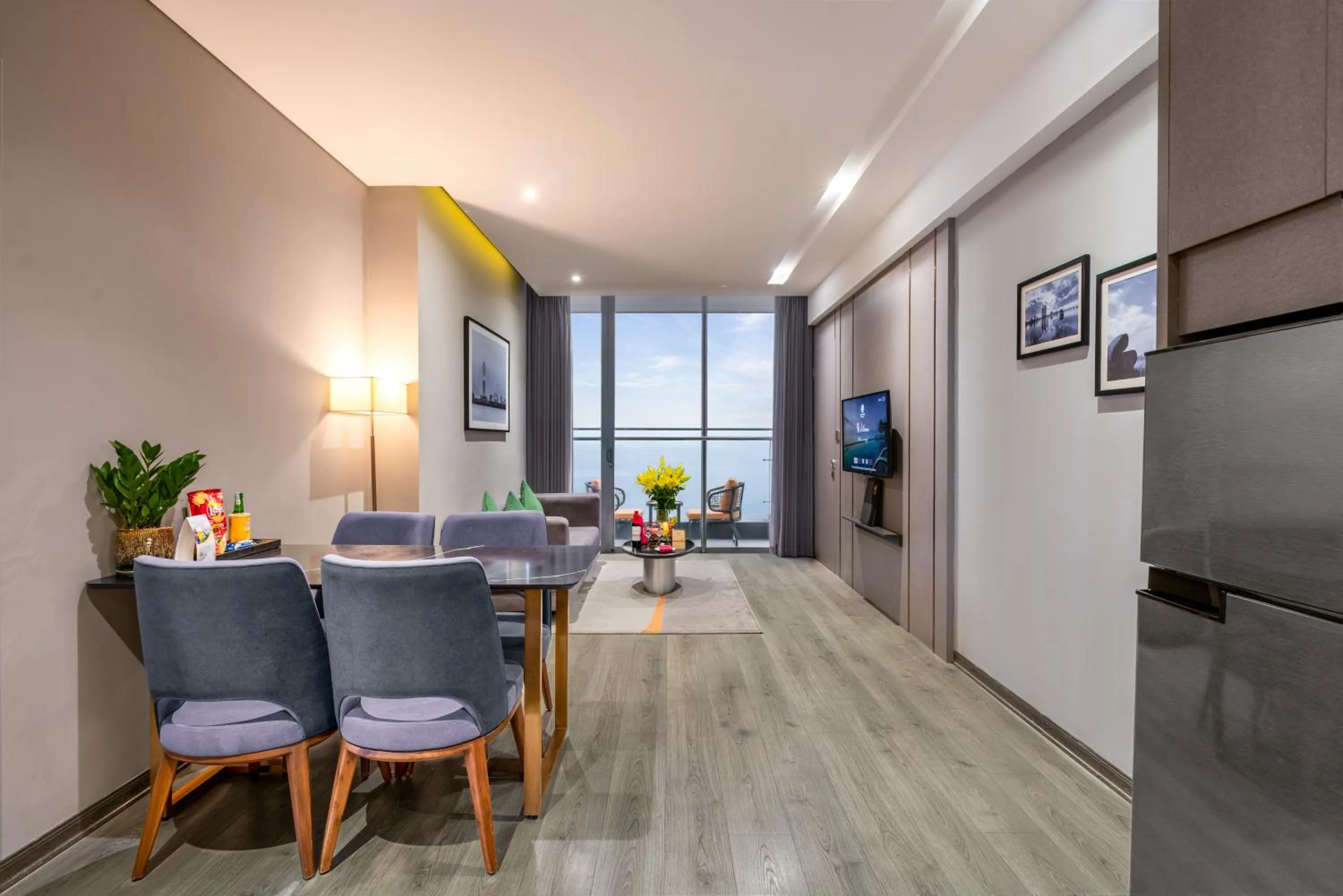 Living room in Le Sands Oceanfront Danang Hotel