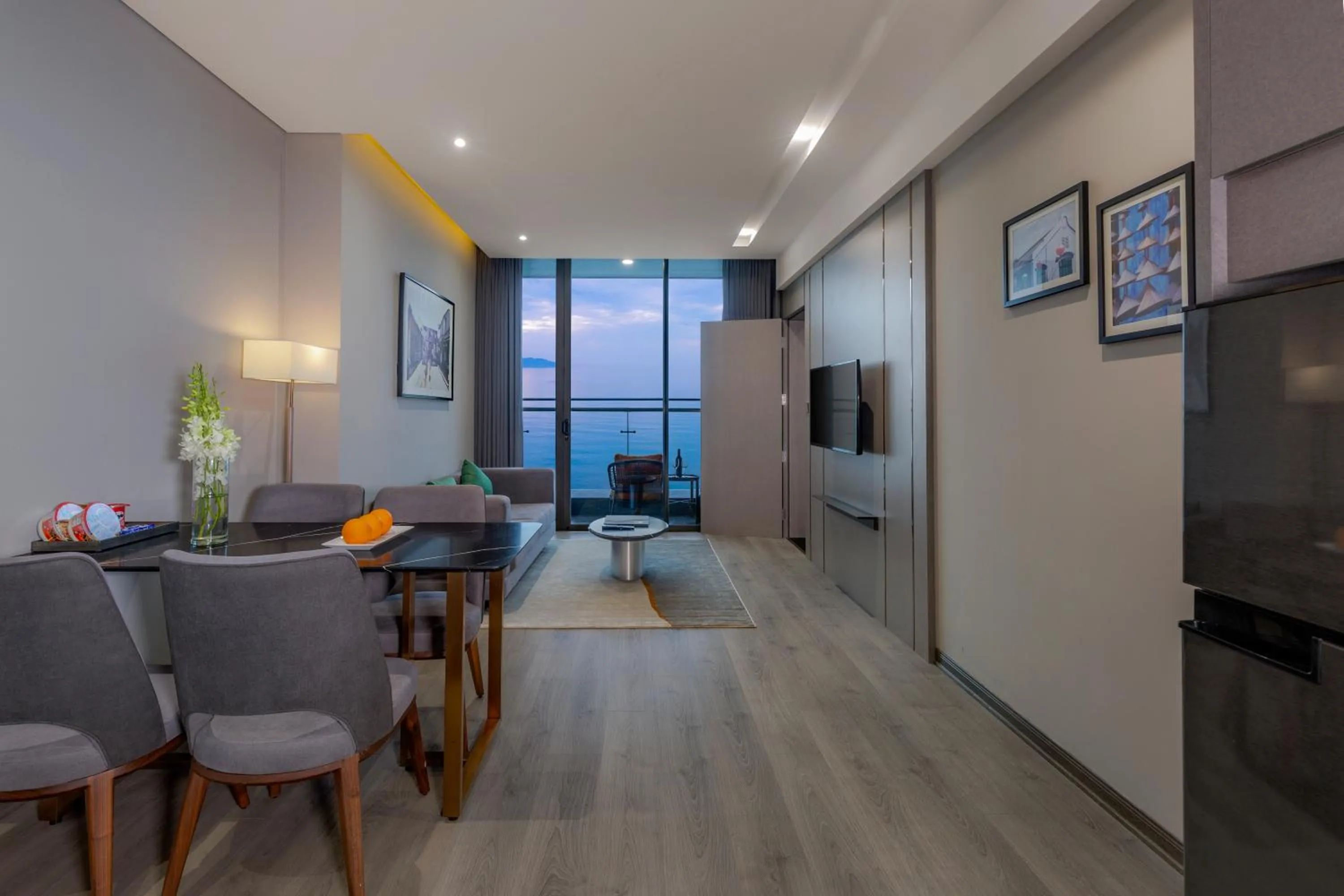 Living room in Le Sands Oceanfront Danang Hotel