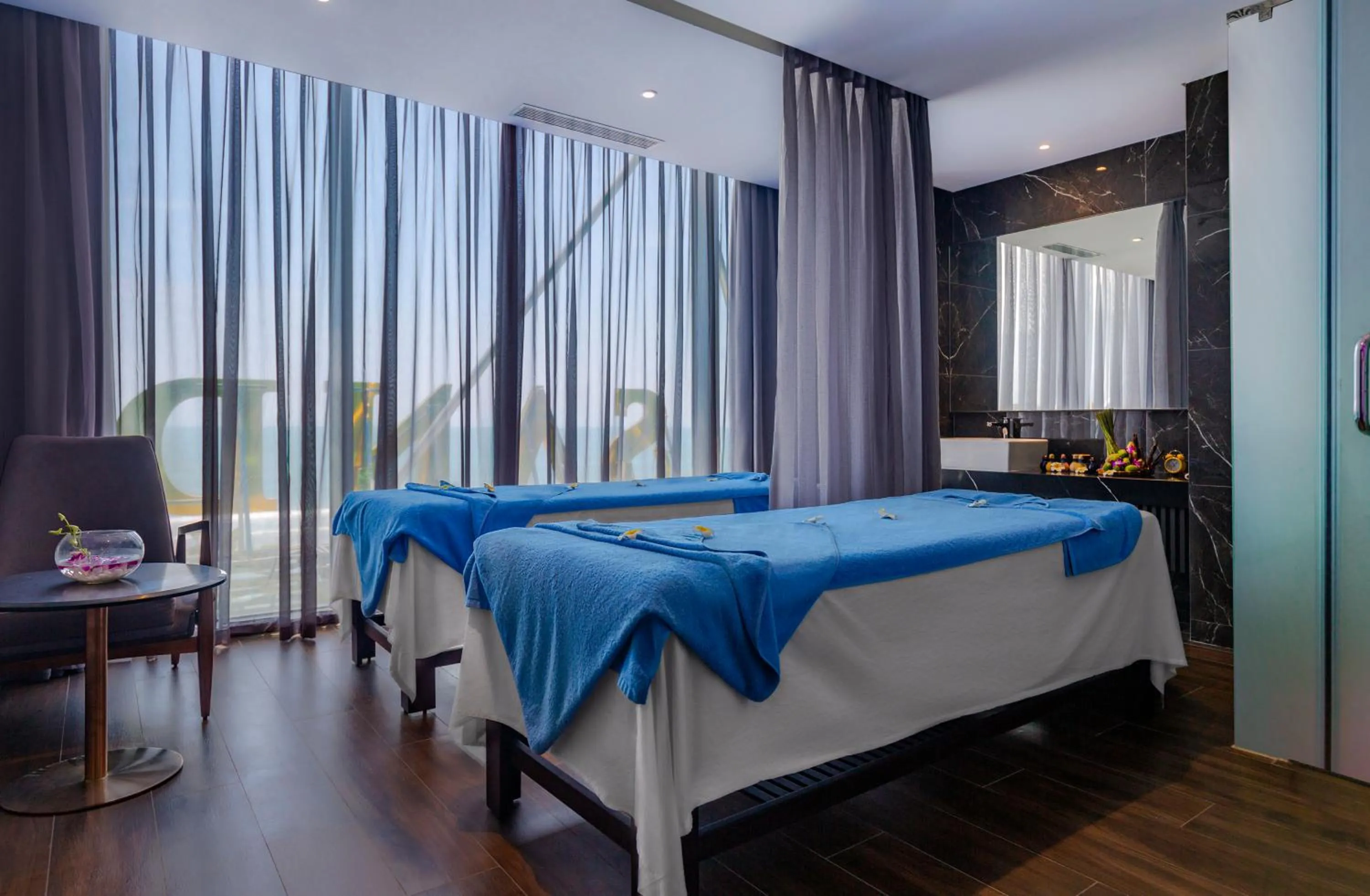 Spa and wellness centre/facilities, Bed in Le Sands Oceanfront Danang Hotel