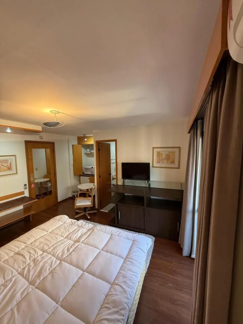 Bed in Elegant Flat Jardins - Garagem, Ar Cod,