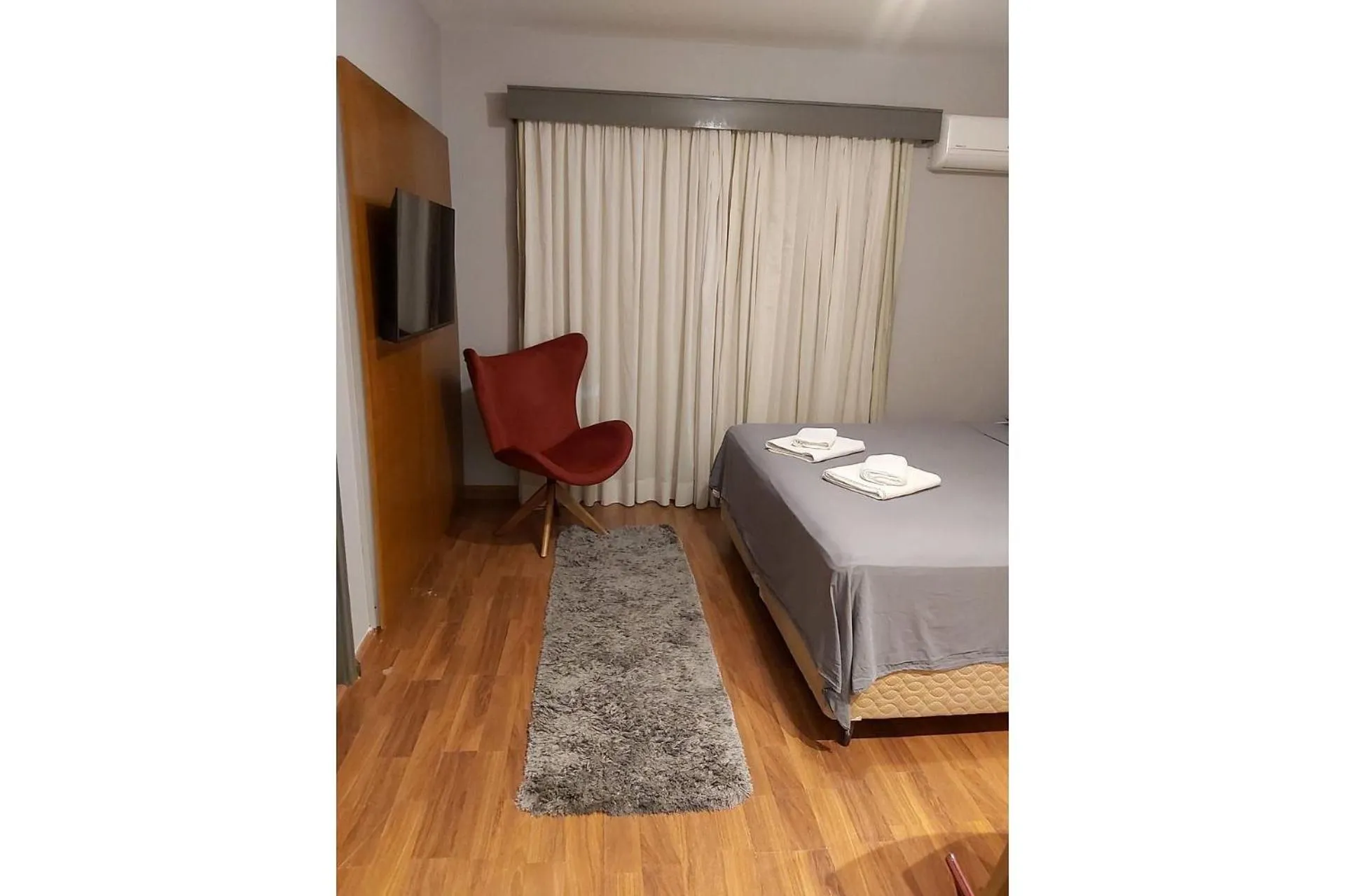 Bed in Elegant Flat Jardins - Garagem, Ar Cod,