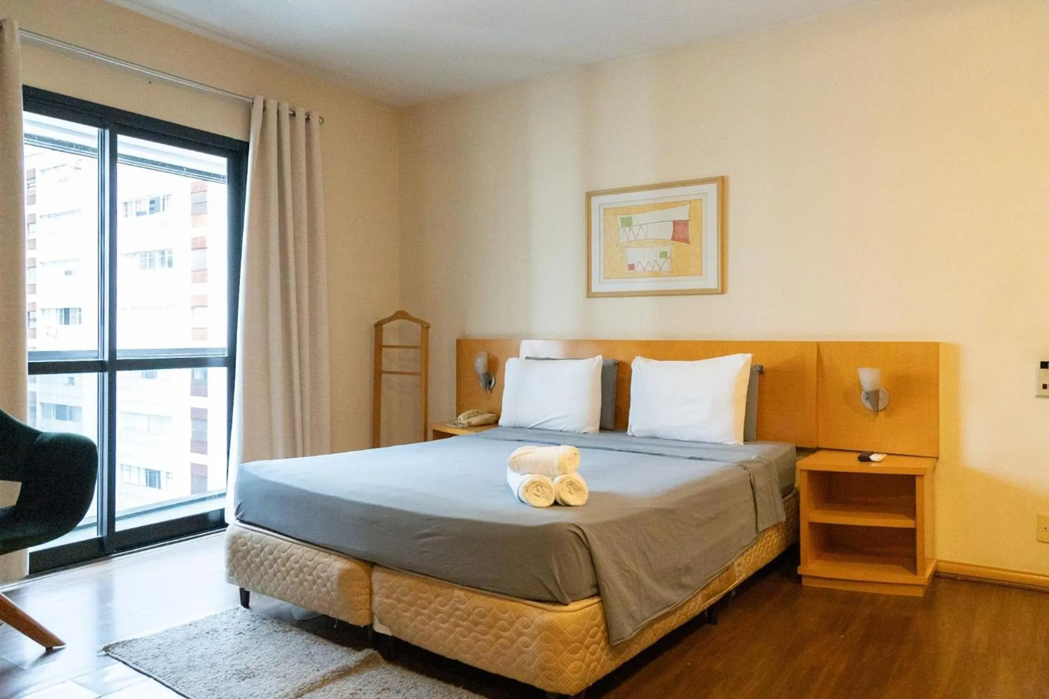 Bed in Elegant Flat Jardins - Garagem, Ar Cod,